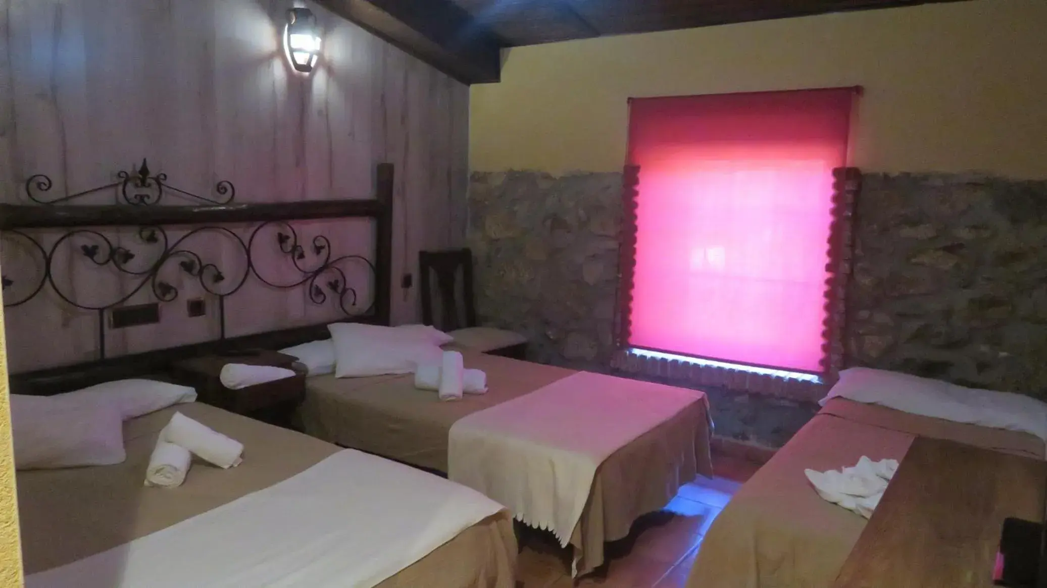 Family Room in Hotel Rural Vistahermosa Family Room in Hotel Rural Vistahermosa