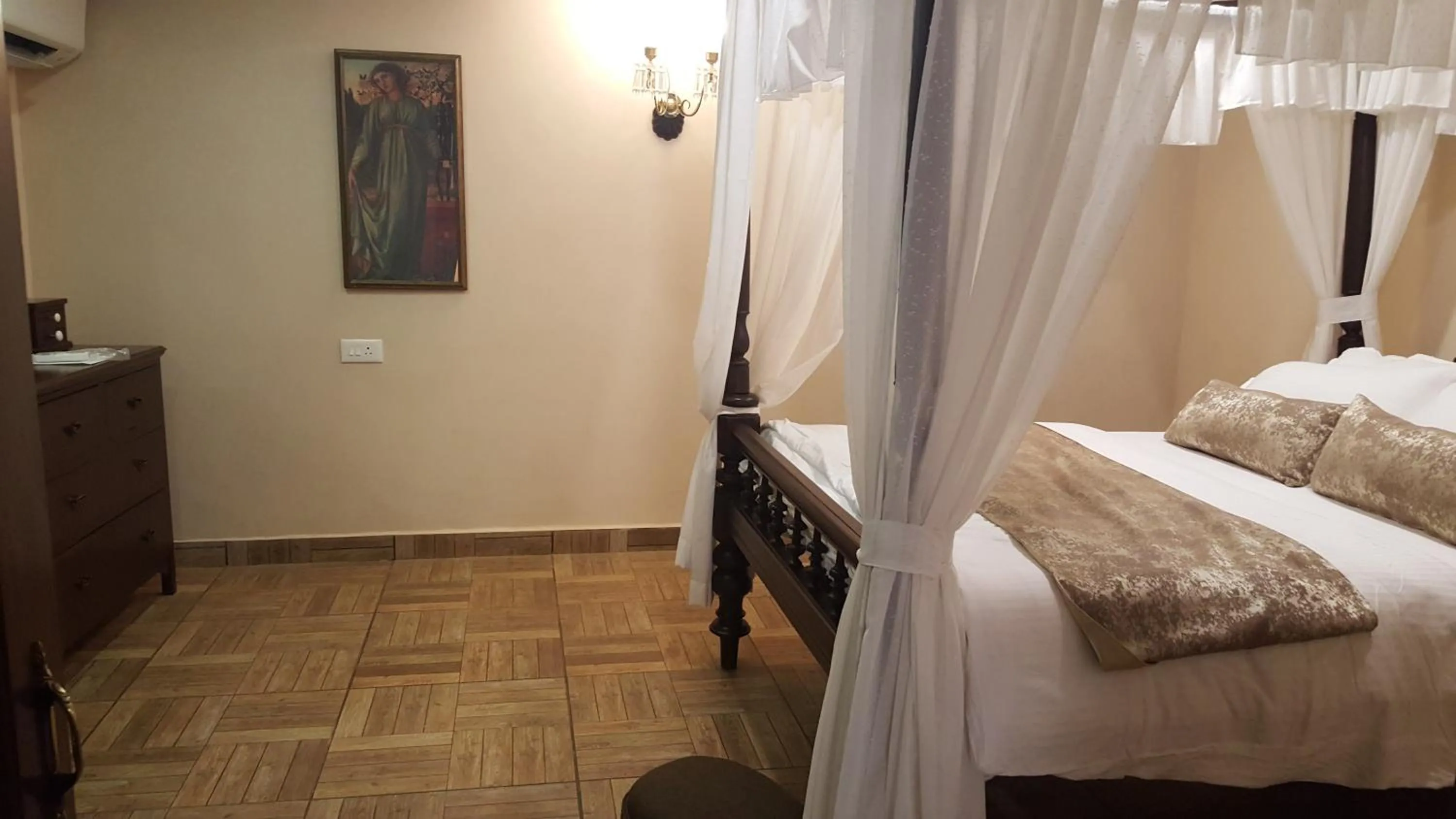 Photo of the whole room, Bed in Casa Menezes - A Heritage Goan Homestay