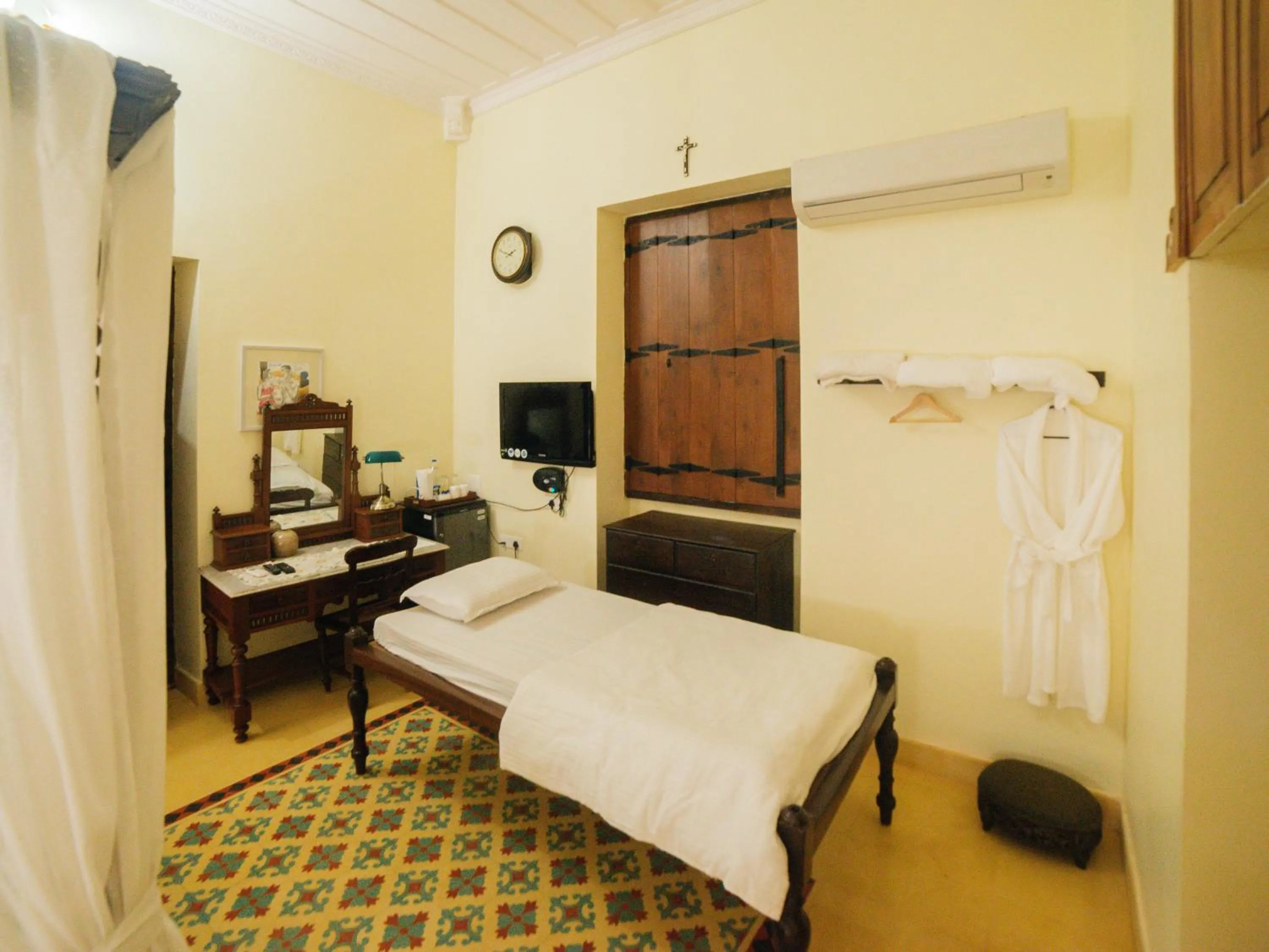 Bed in Casa Menezes - A Heritage Goan Homestay