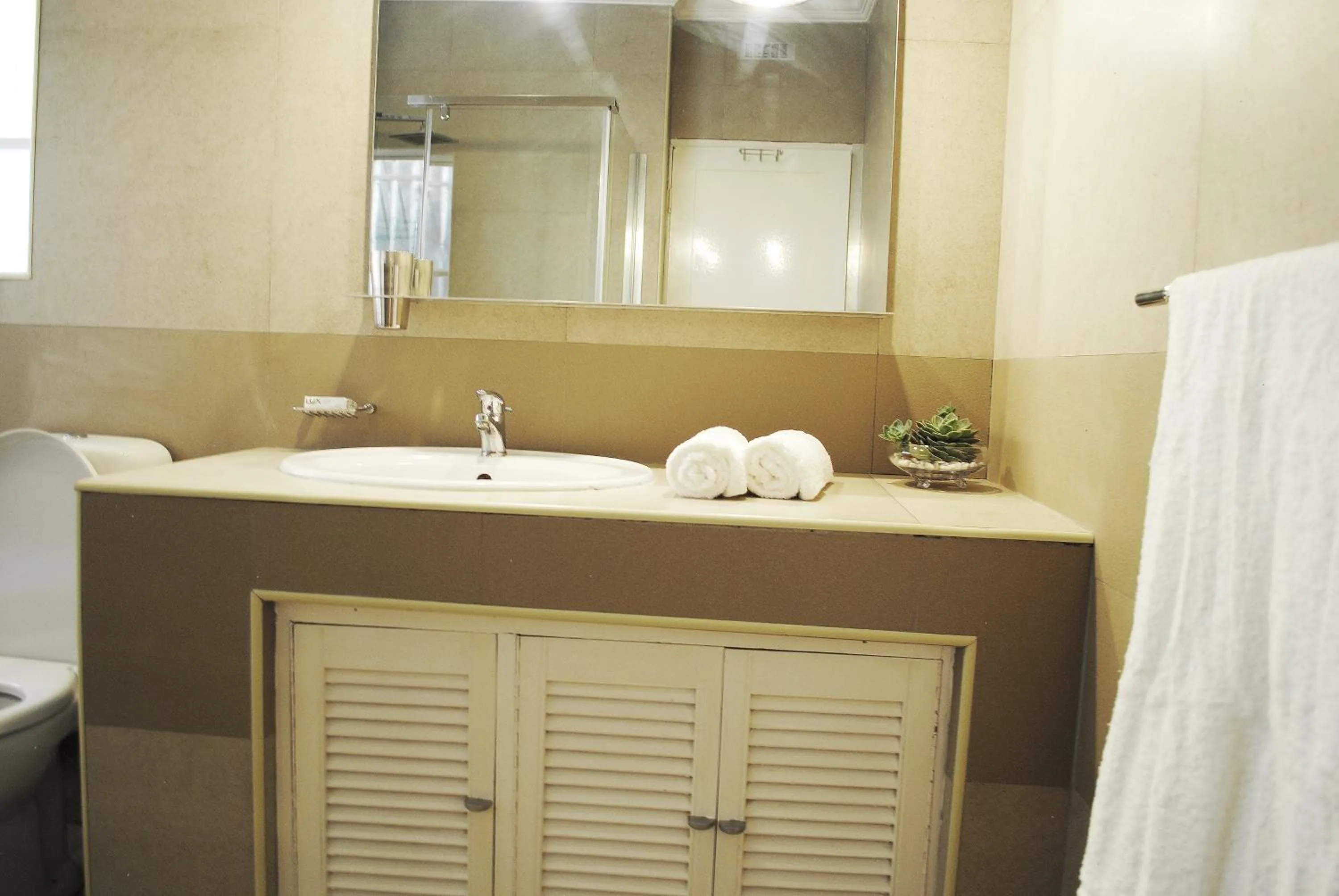 Bathroom in B and B Sandton