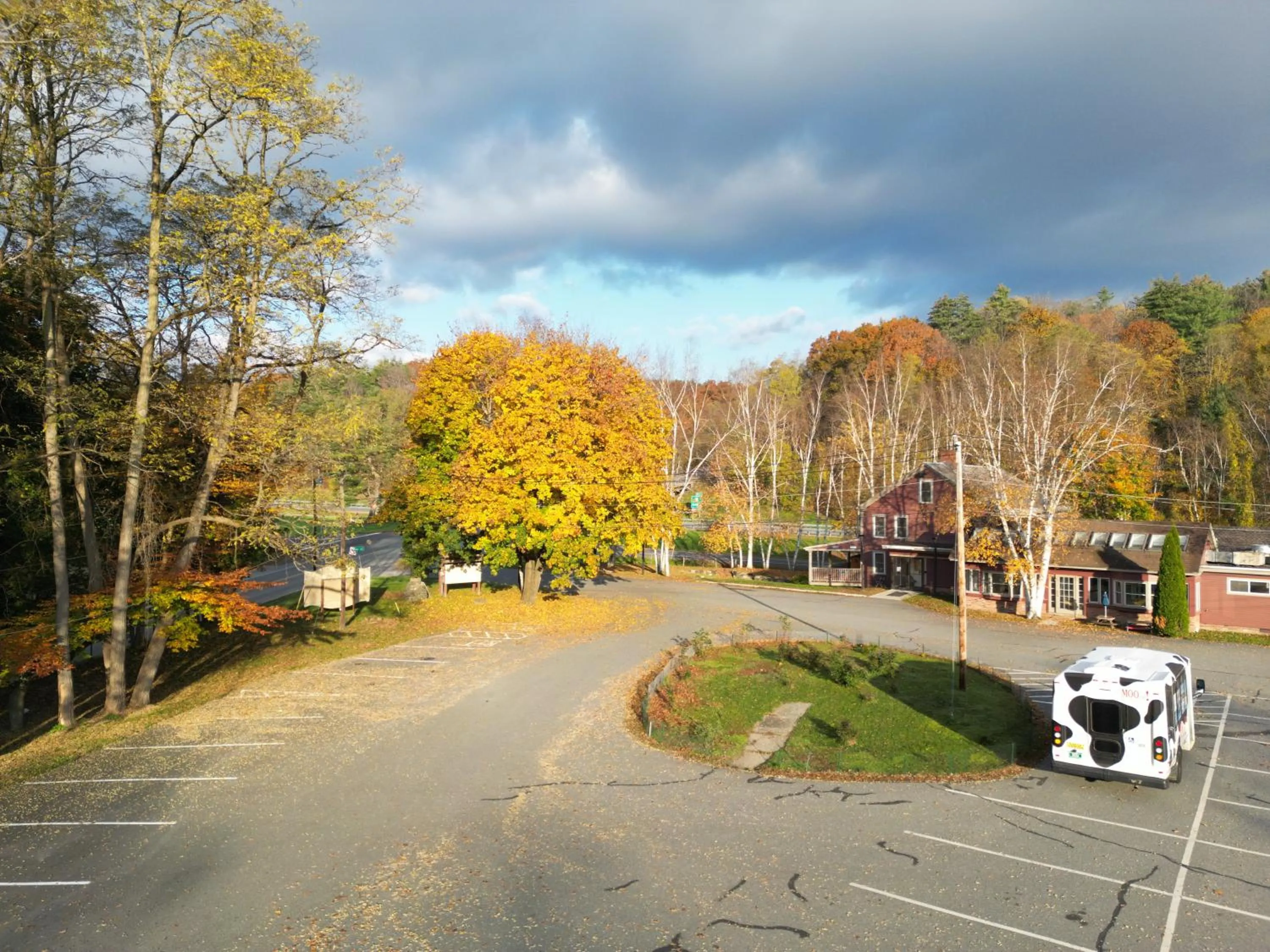 Parking in The Putney Inn