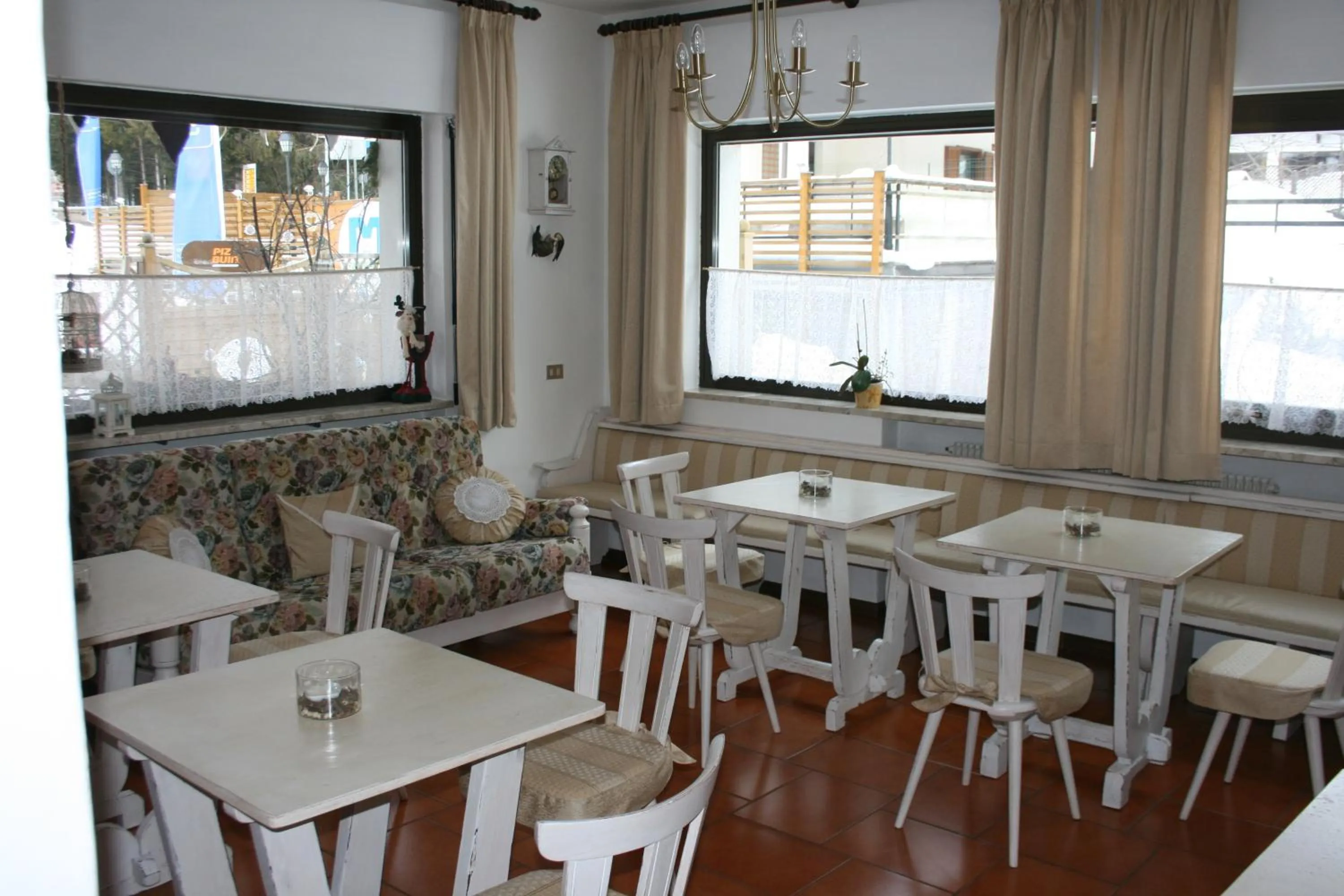 Communal lounge/ TV room in Garnì Defrancesco