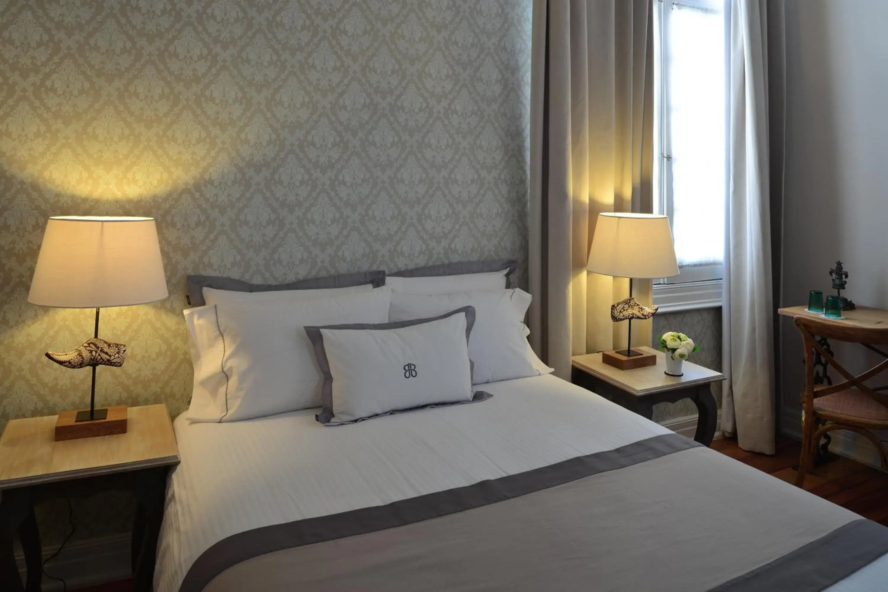 Deluxe Queen Room in Casa Goliana La Roma Deluxe Queen Room in Casa Goliana La Roma