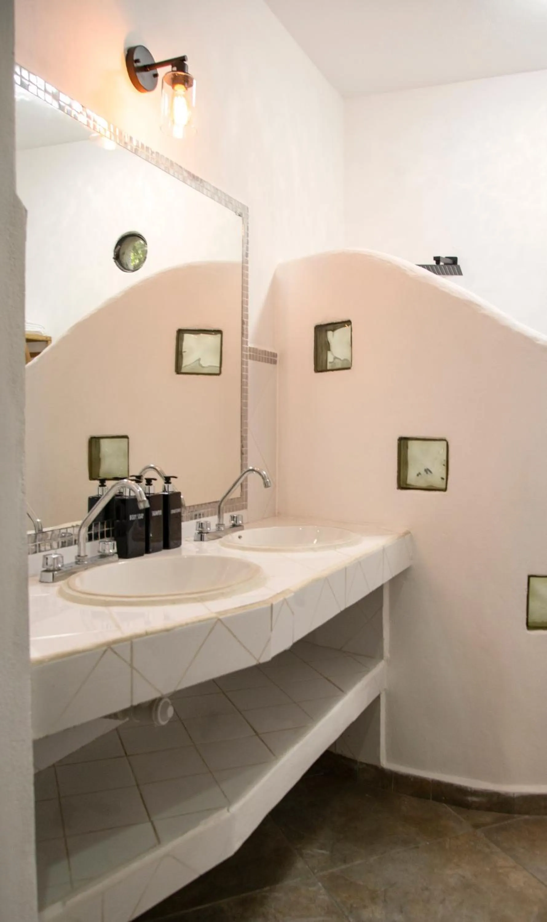 Bathroom in Sonido del mar Hotel Boutique & Yoga Loft
