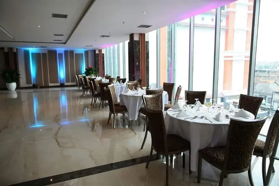 Restaurant/places to eat in Pasar Baru Square Hotel Bandung Restaurant/places to eat in Pasar Baru Square Hotel Bandung