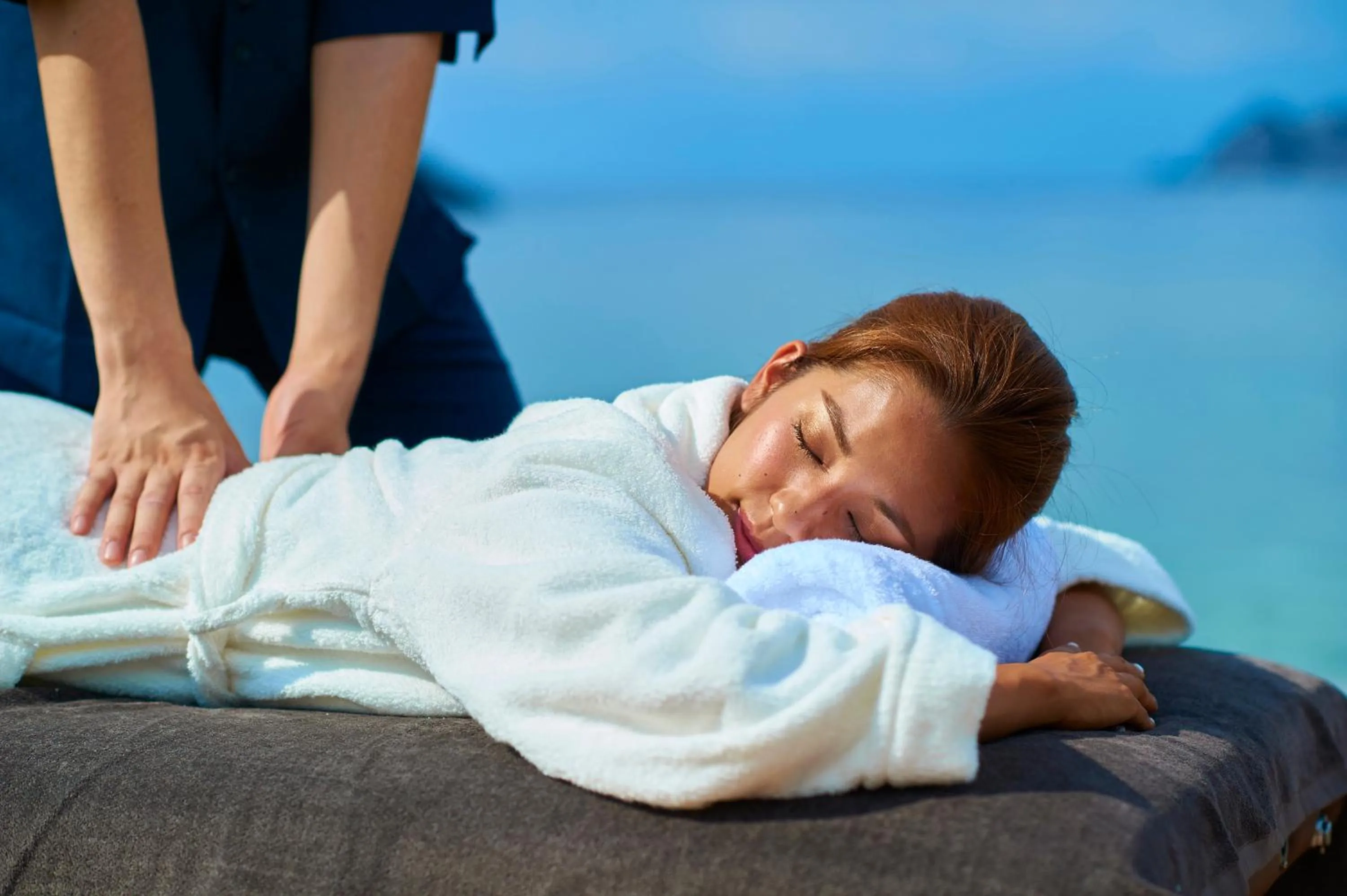 Massage in Hotel The Scene