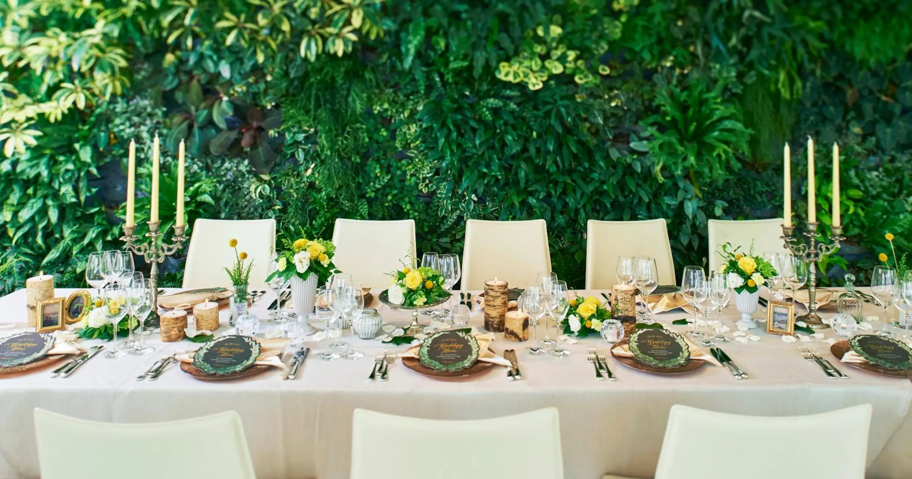 Restaurant/places to eat in Hotel The Scene Restaurant/places to eat in Hotel The Scene