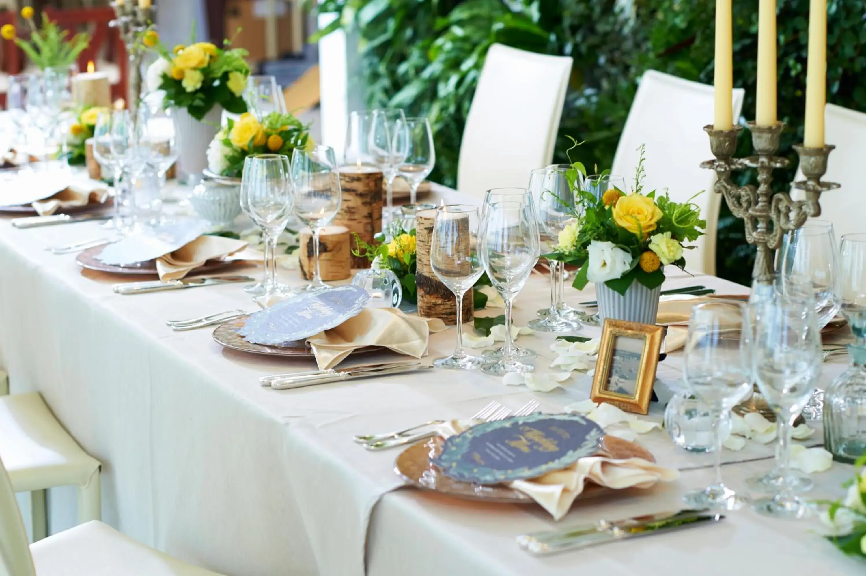 Restaurant/places to eat in Hotel The Scene Restaurant/places to eat in Hotel The Scene