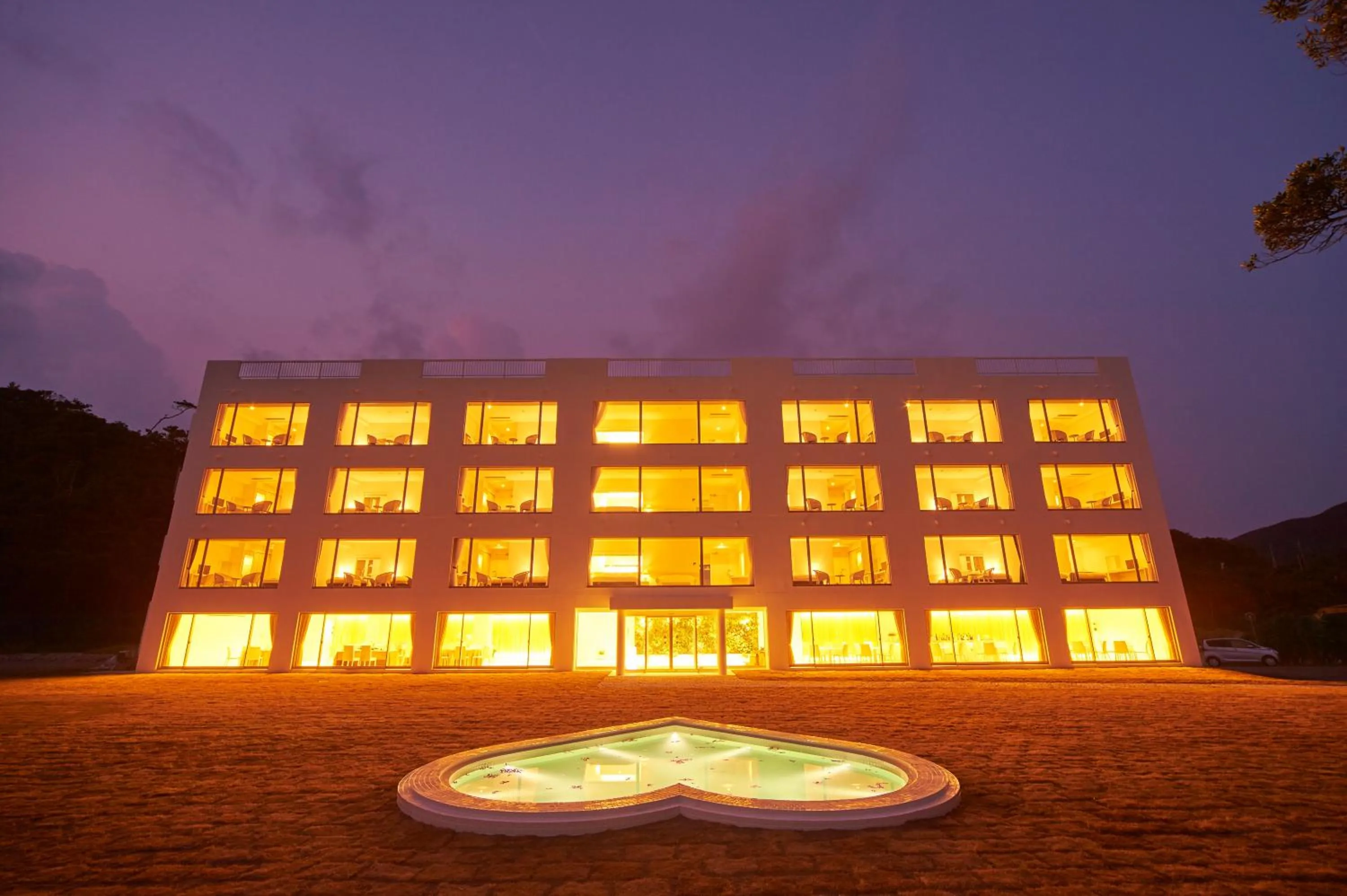 Property building in Hotel The Scene