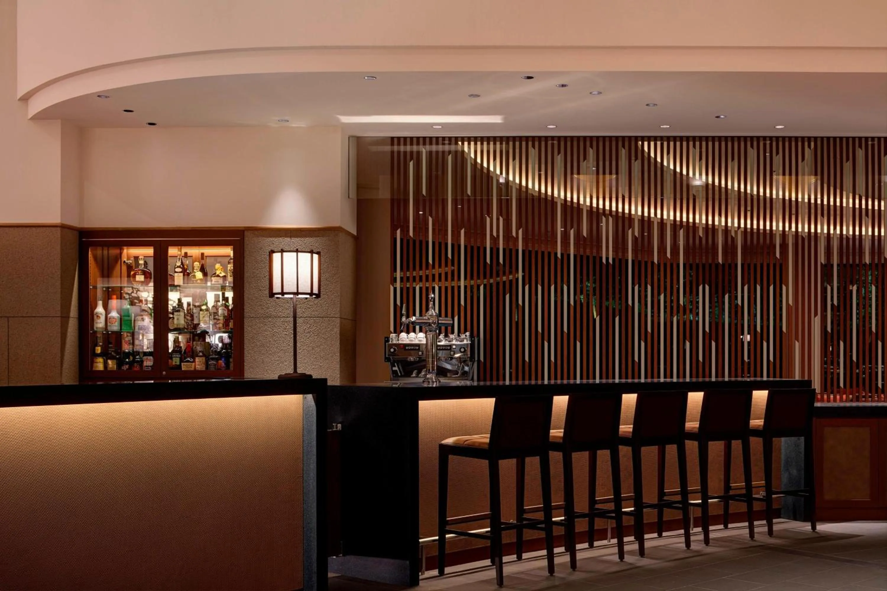 Lounge or bar in The Westin Rusutsu Resort