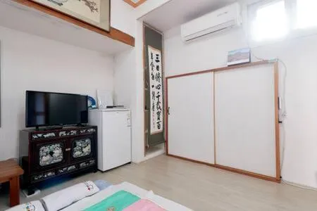 Inwoo Guesthouse