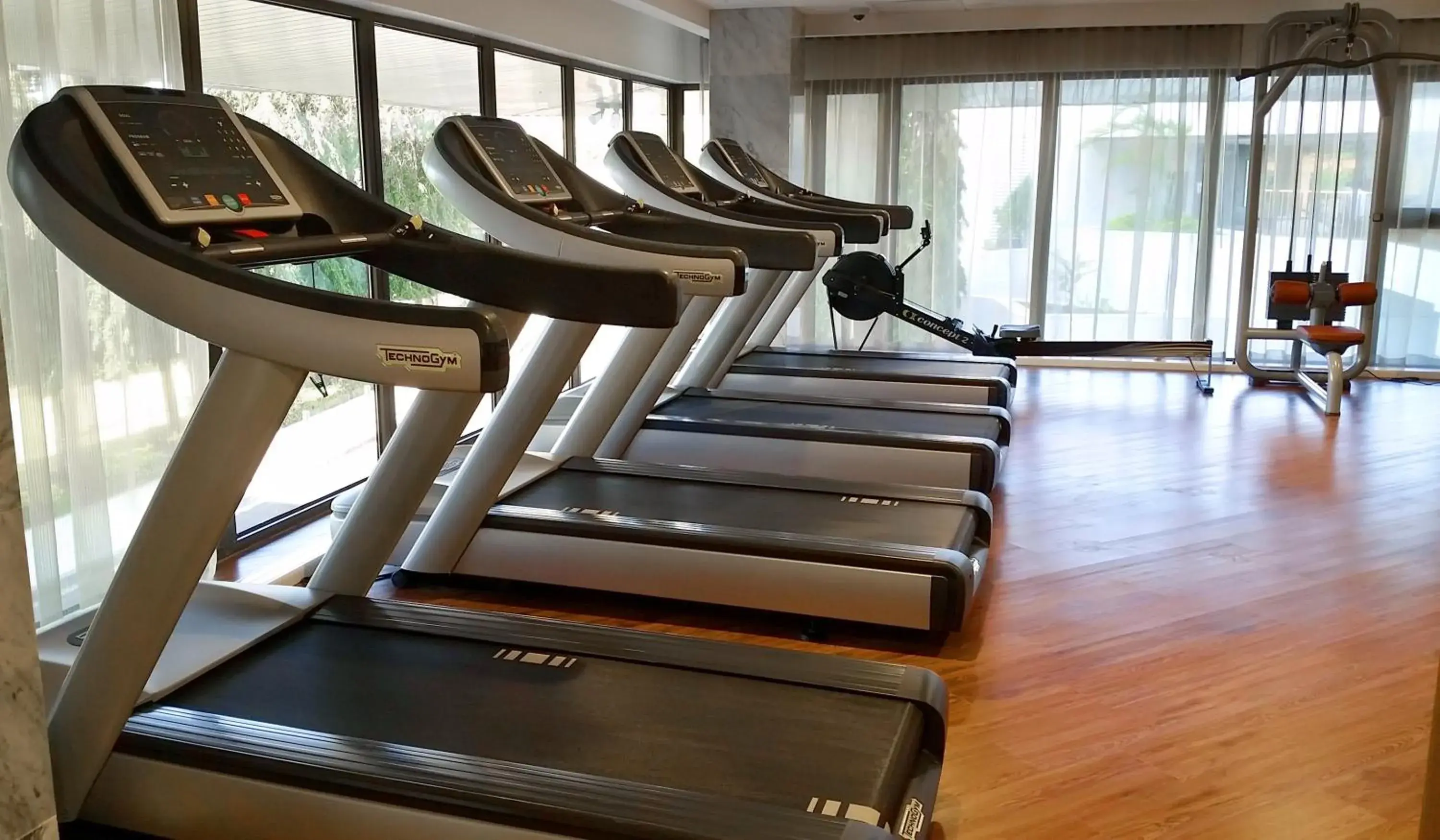 Fitness centre/facilities in Hotel 2 Fevrier Fitness centre/facilities in Hotel 2 Fevrier