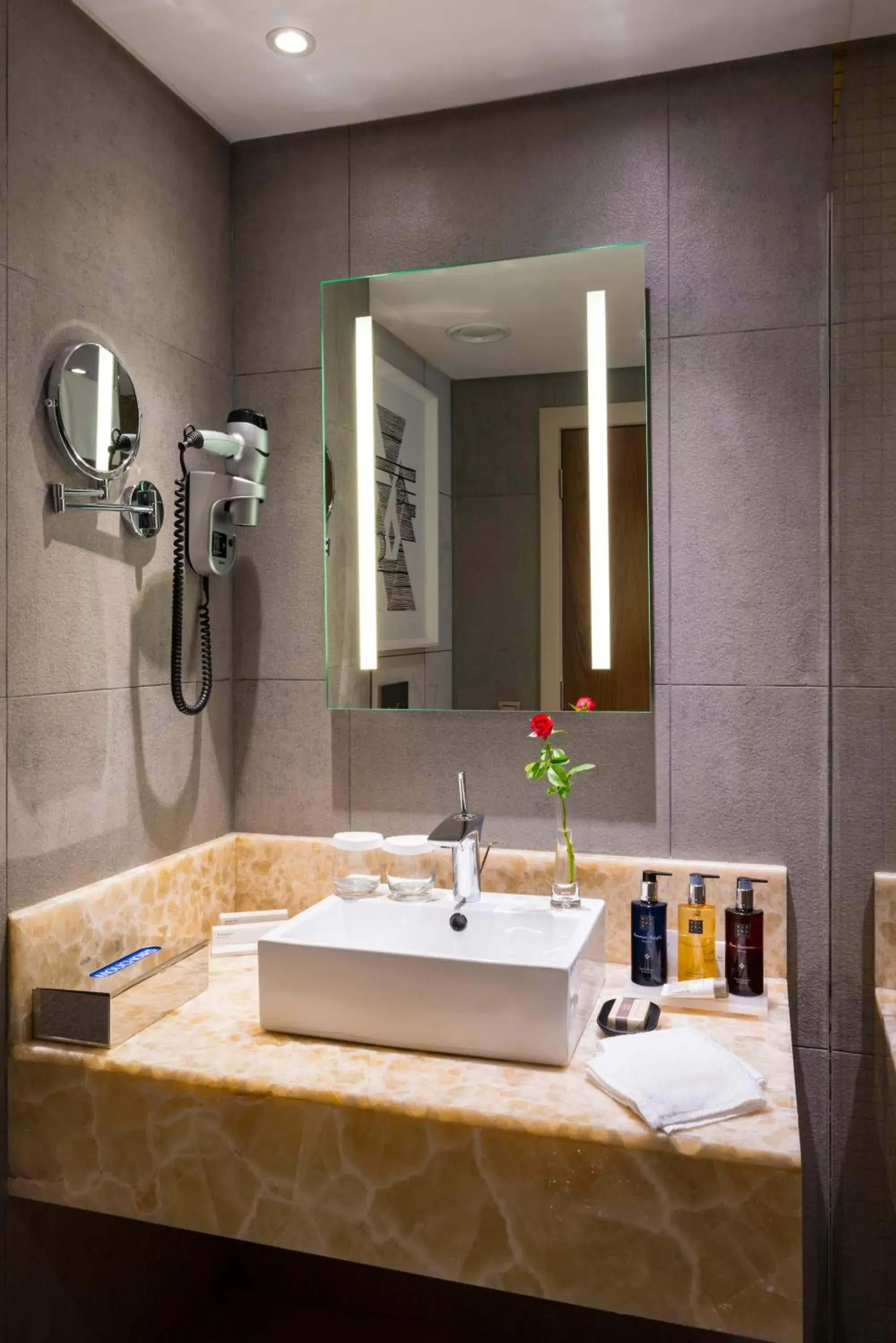 Bathroom in Hotel 2 Fevrier Bathroom in Hotel 2 Fevrier