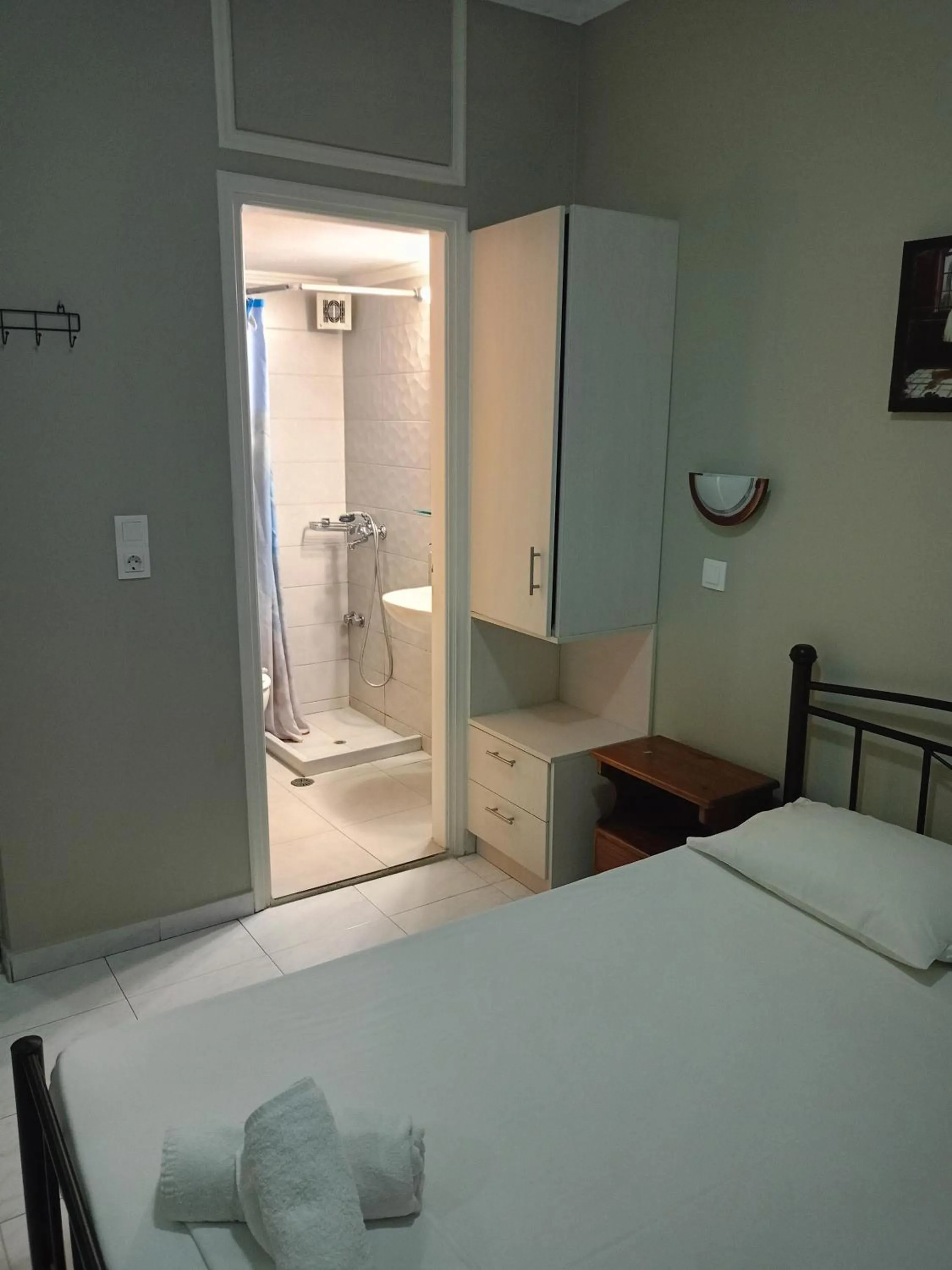 Photo of the whole room, Bed in Apartments Filoxenia Zois
