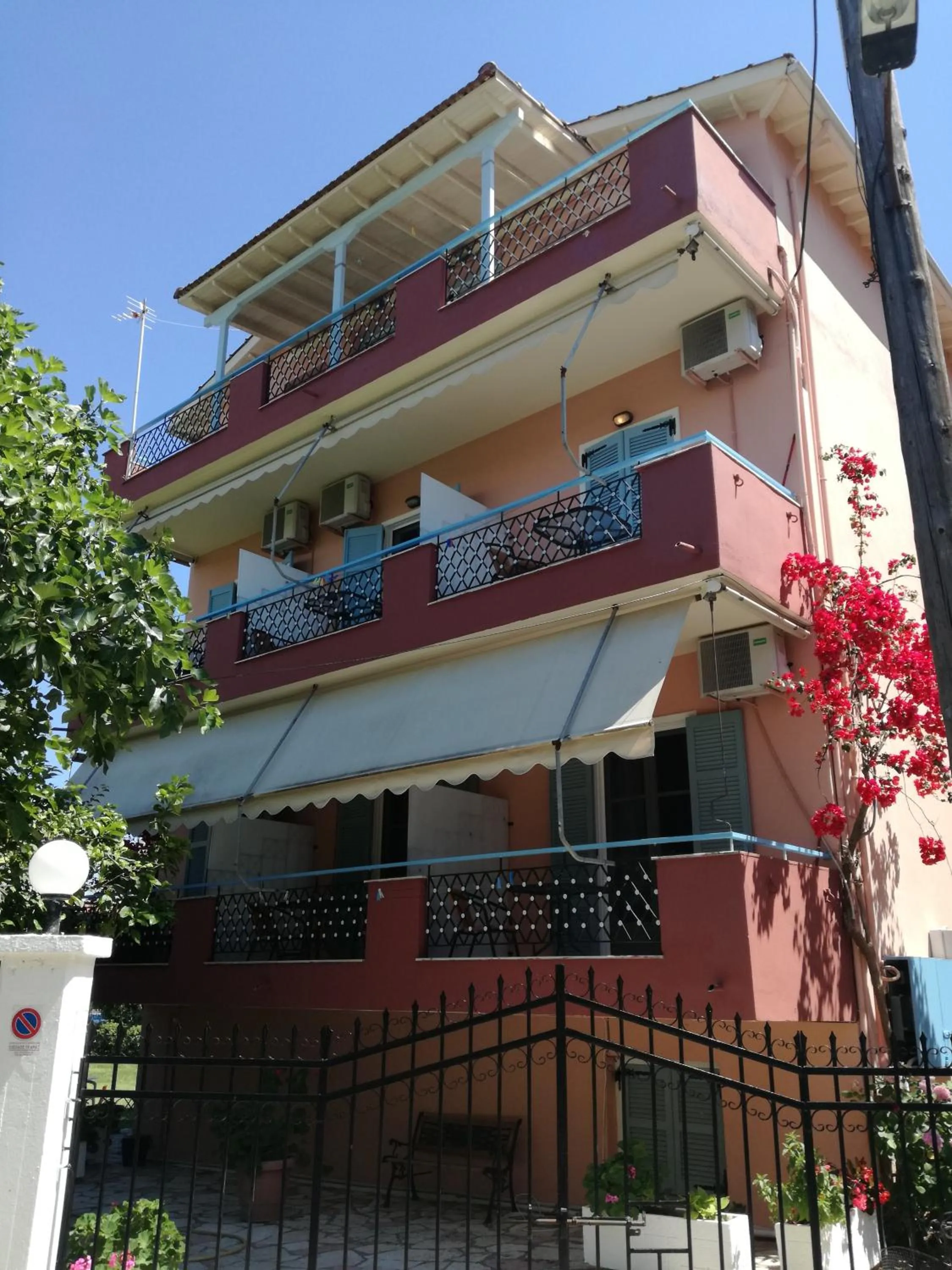 Property building in Apartments Filoxenia Zois