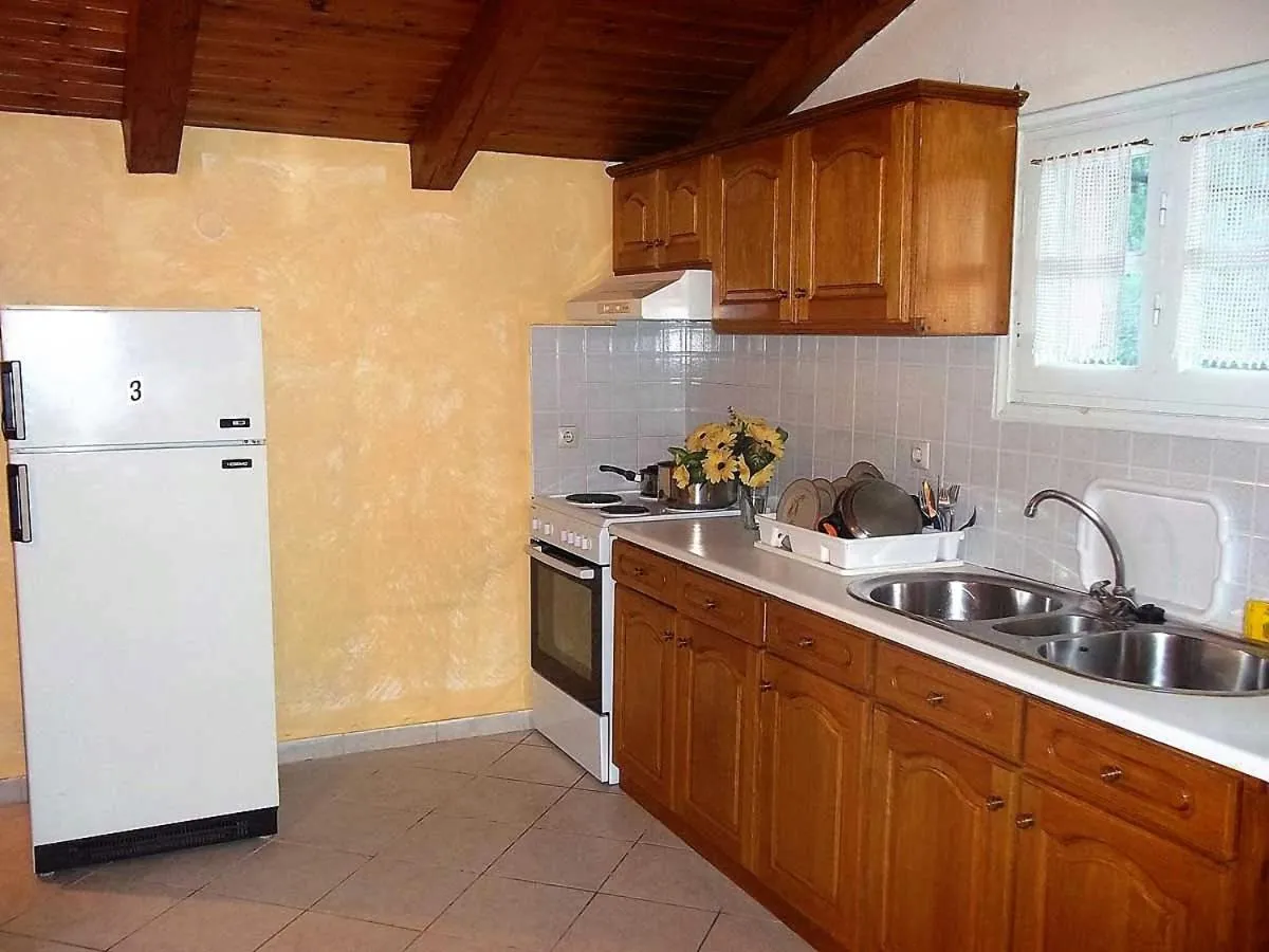Dining area in Apartments Filoxenia Zois