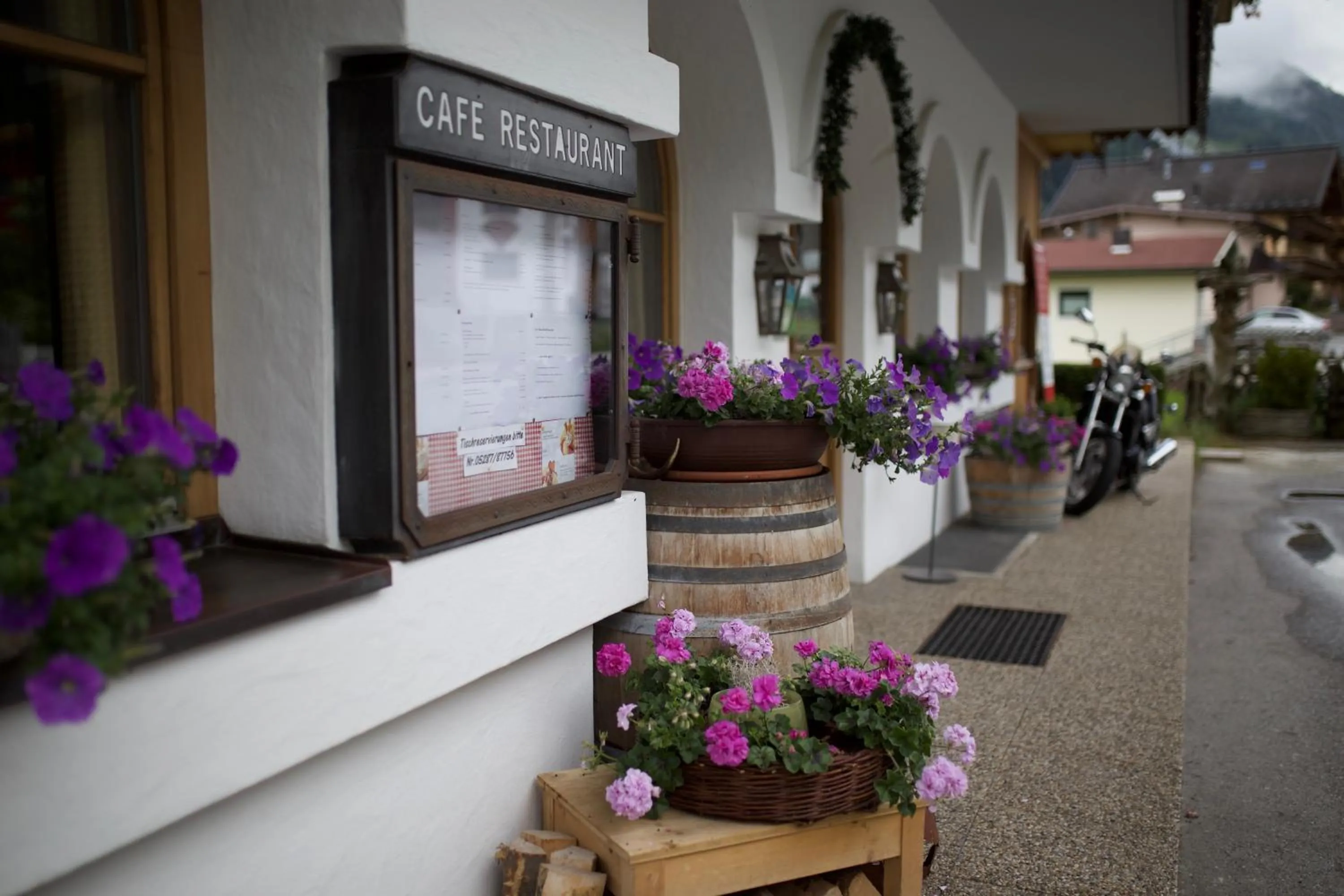 Restaurant/places to eat in Zum Sepp