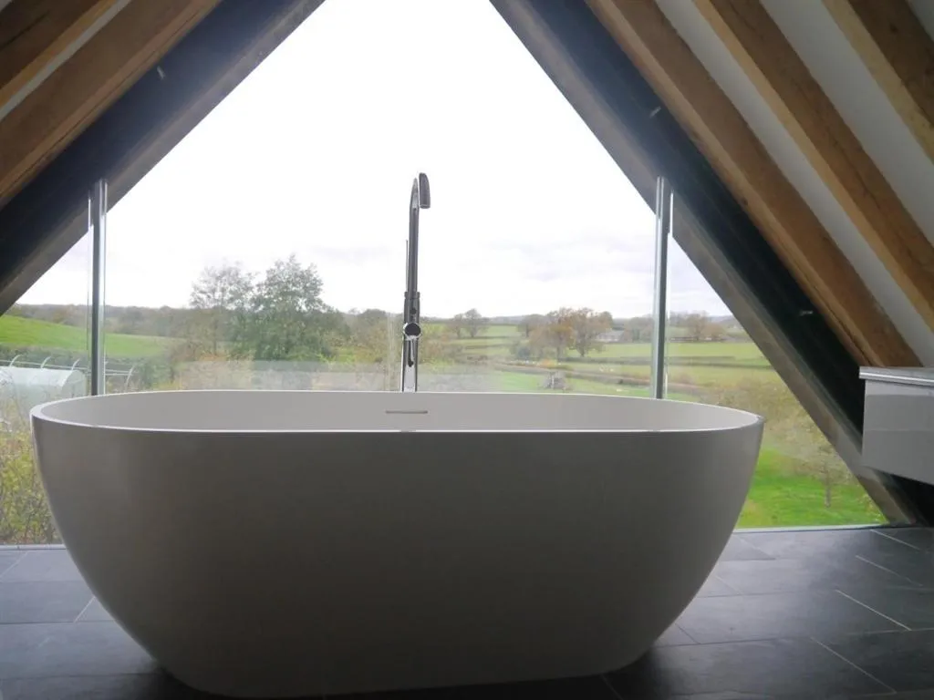 Deluxe King Room in Hurst Farm B&B