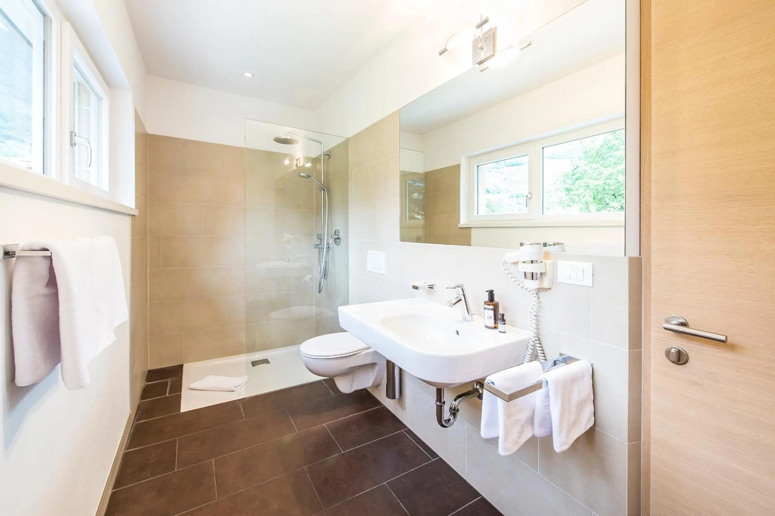 Bathroom in Hotel Jardis