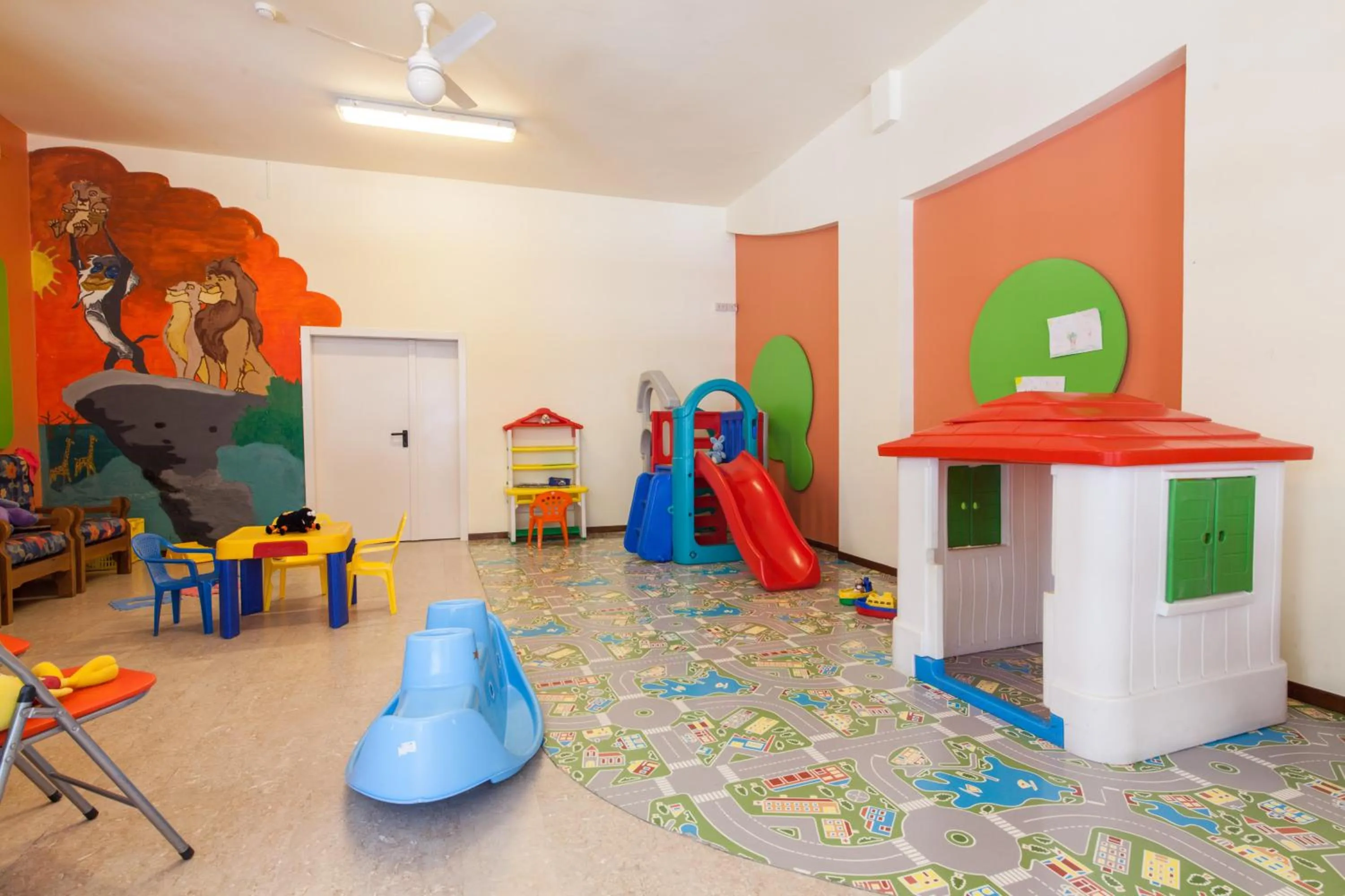 Children play ground in Hotel Sorriso