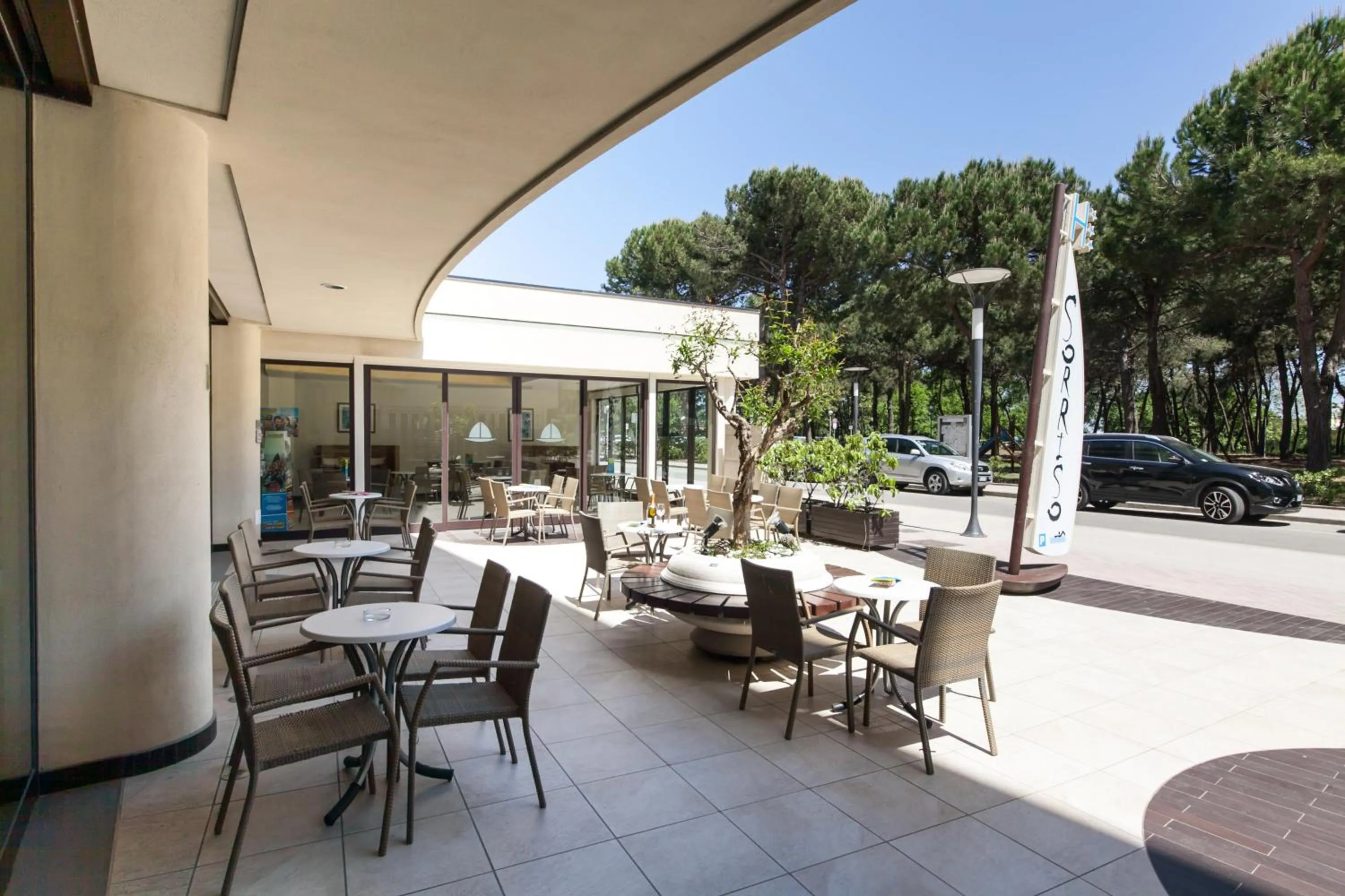 Facade/entrance in Hotel Sorriso
