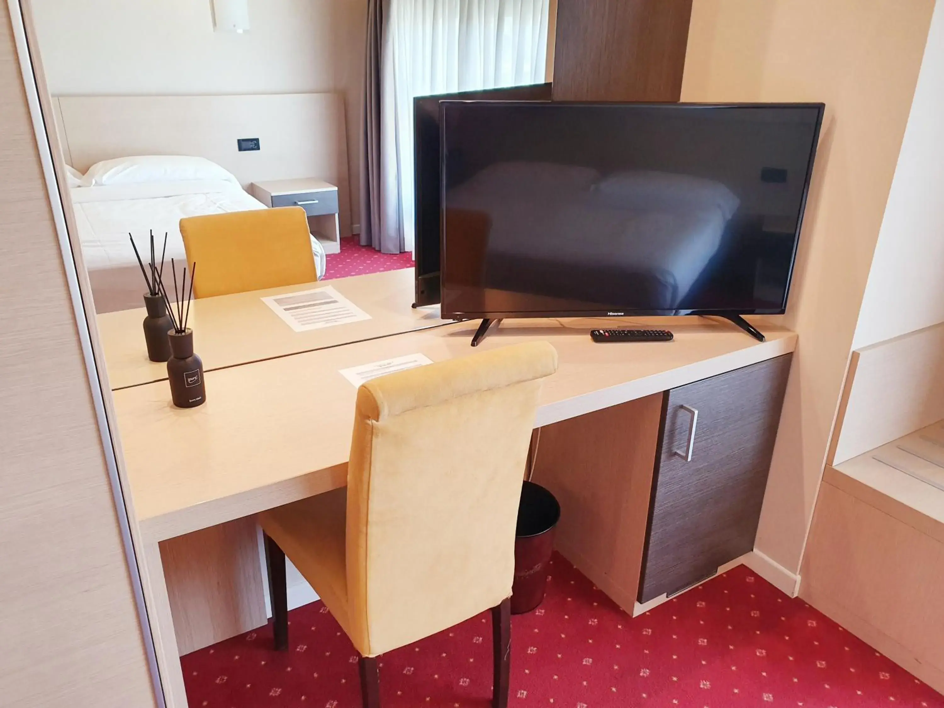 Deluxe Triple Room in Hotel Ristorante al Giardinetto Deluxe Triple Room in Hotel Ristorante al Giardinetto