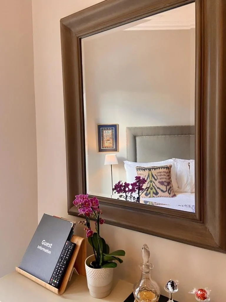 Bedroom, Bed in Antler Guest House