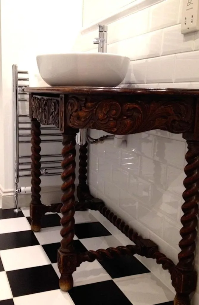 Bathroom in Antler Guest House