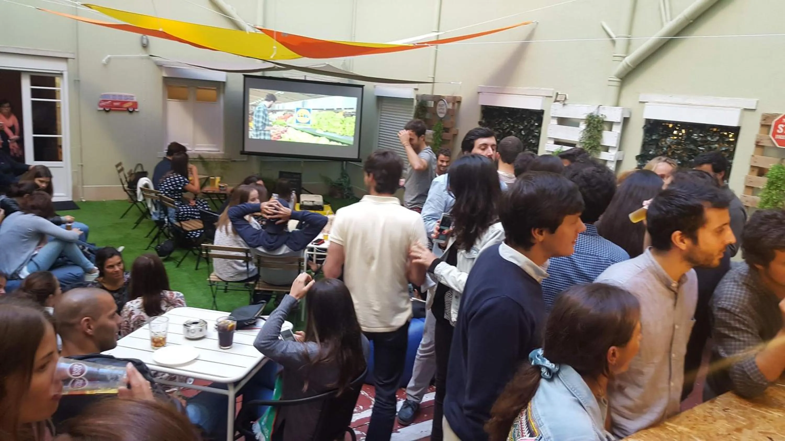 Balcony/Terrace in Castilho 63 Hostel & Suites