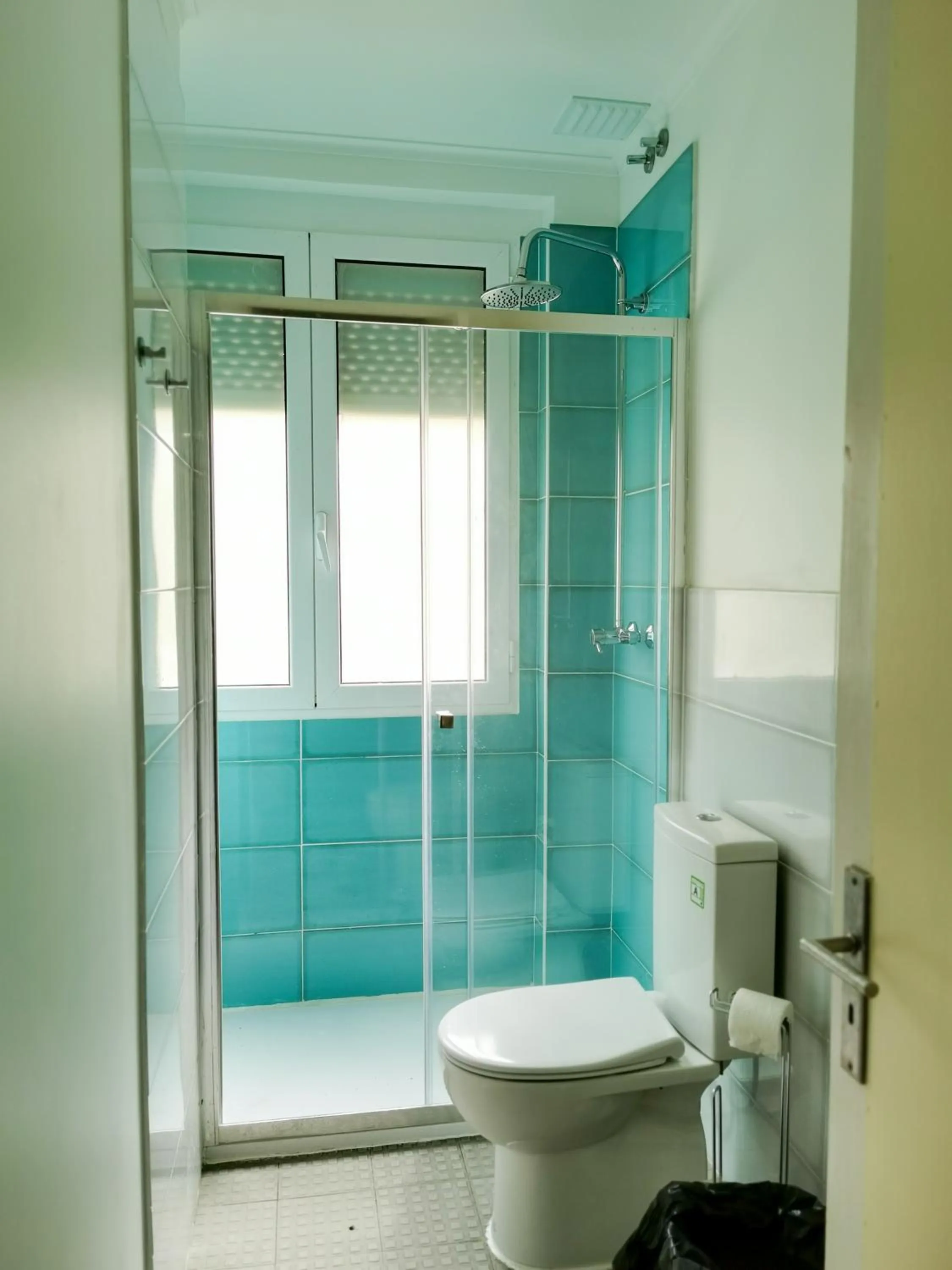 Bathroom in Castilho 63 Hostel & Suites