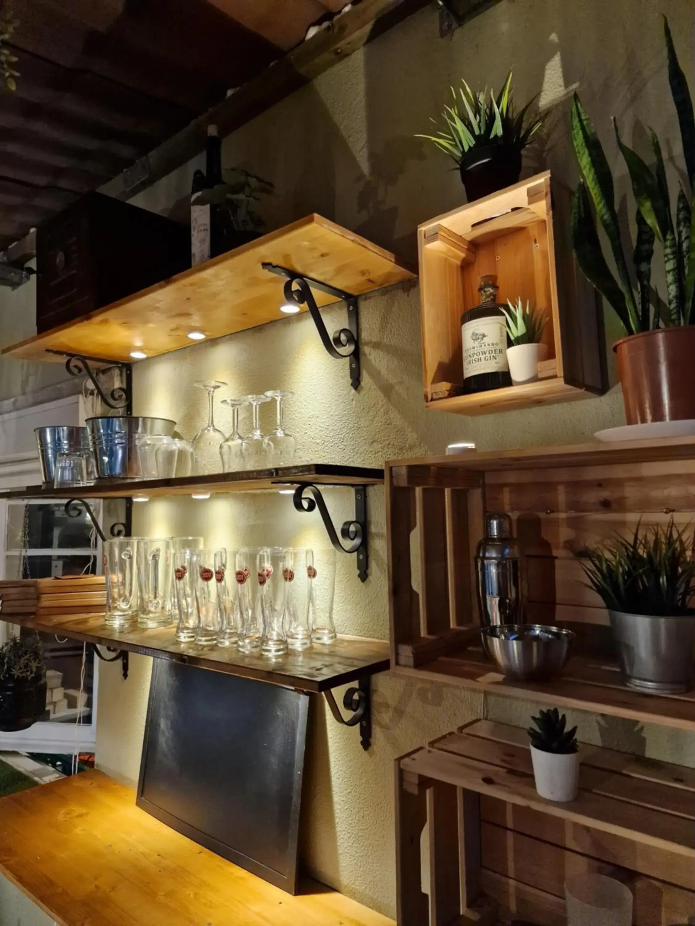 Lounge or bar in Castilho 63 Hostel & Suites Lounge or bar in Castilho 63 Hostel & Suites