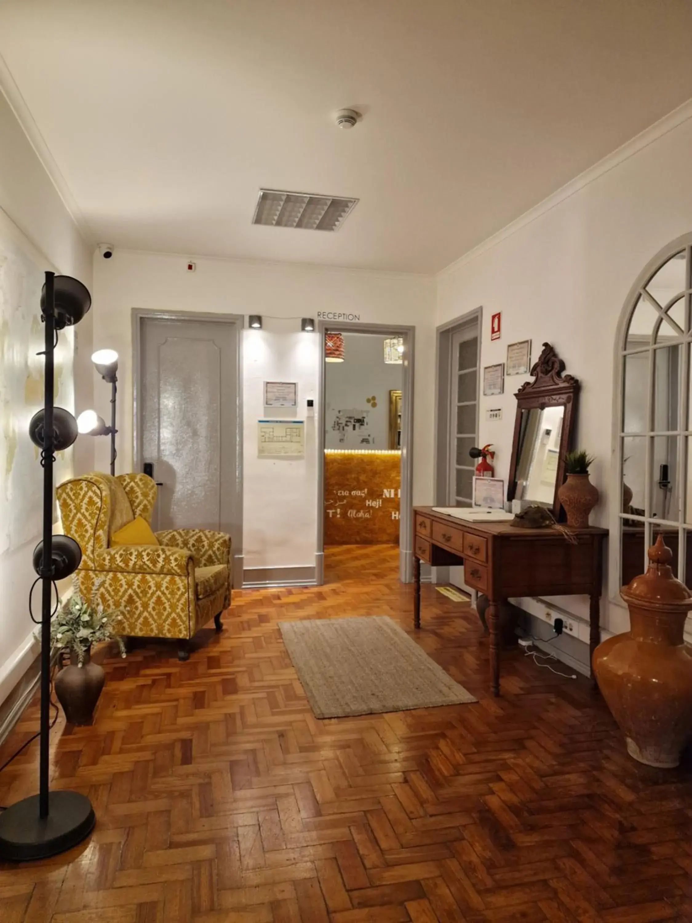 Property building in Castilho 63 Hostel & Suites Property building in Castilho 63 Hostel & Suites