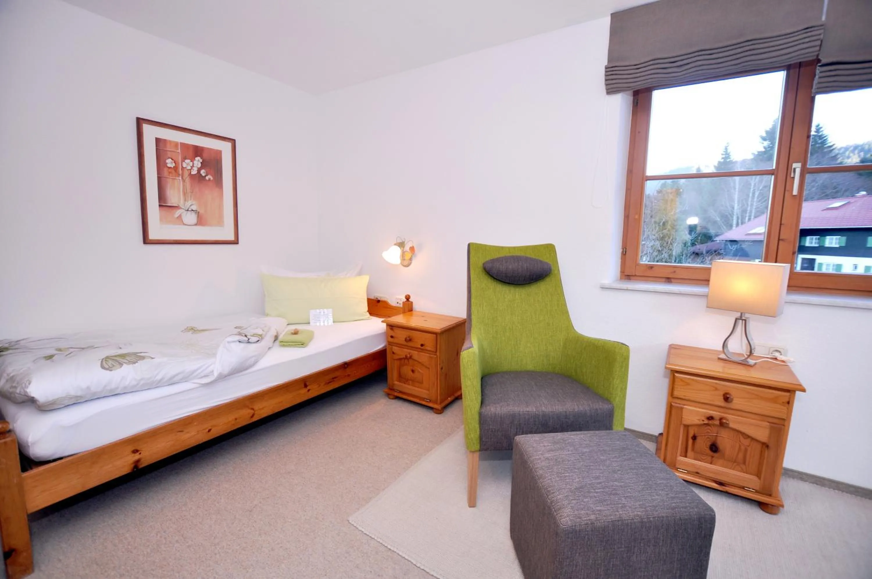 Photo of the whole room, Bed in Berghüs Schratt - EINFACH ANDERS - Ihr vegetarisches und veganes Biohotel