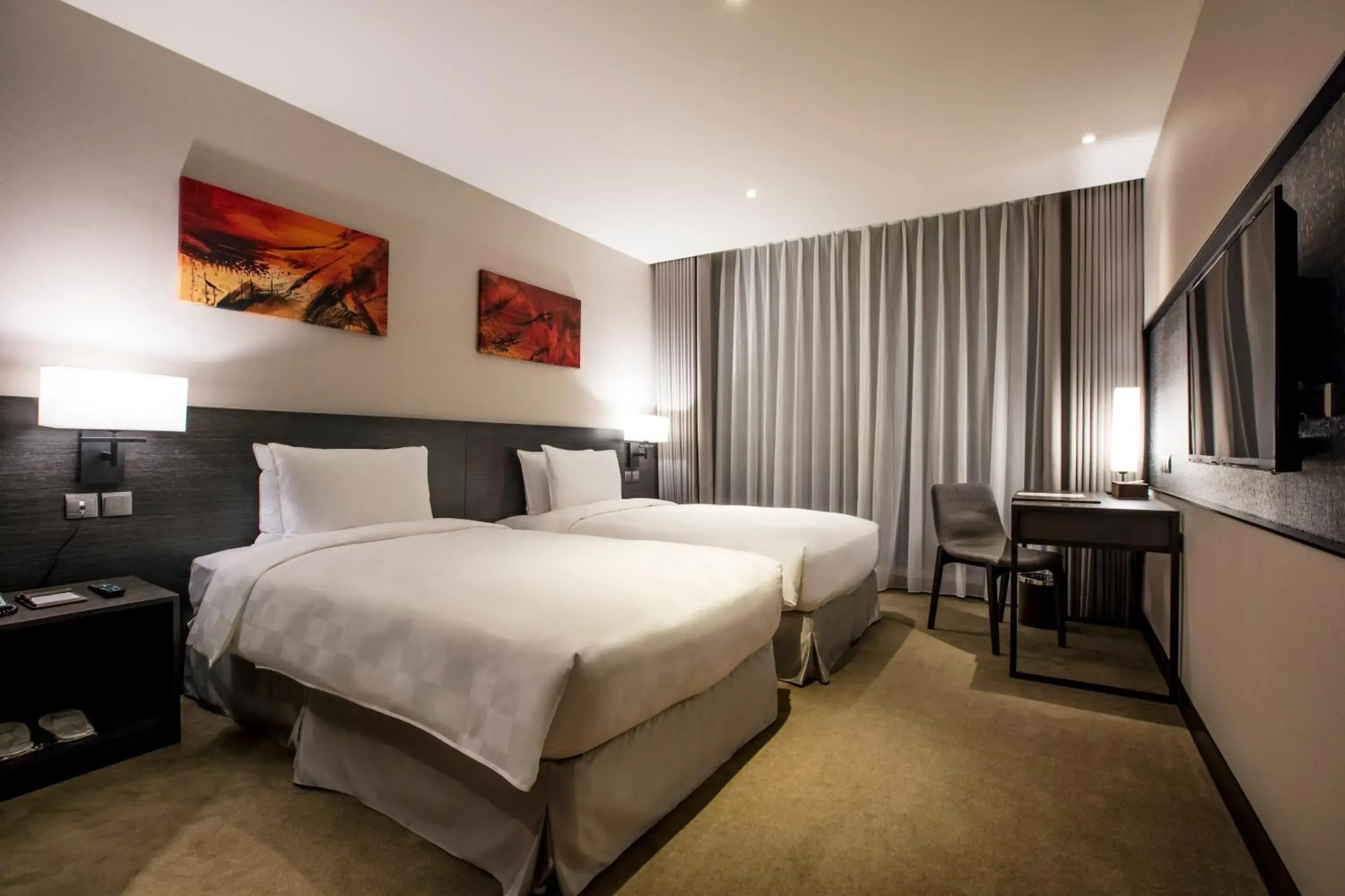 Photo of the whole room, Bed in Platinum Hotel Photo of the whole room, Bed in Platinum Hotel