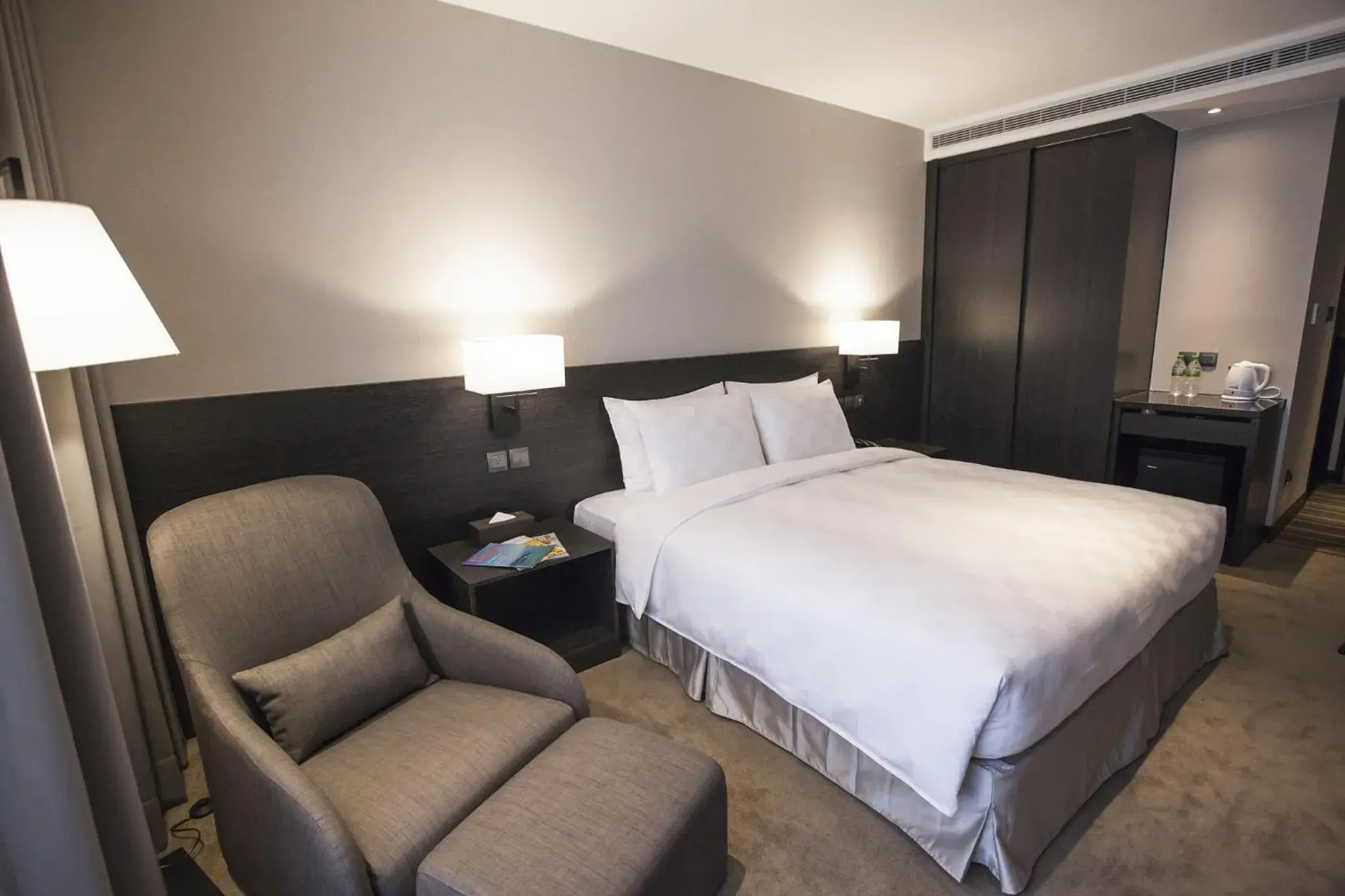 Bed in Platinum Hotel Bed in Platinum Hotel