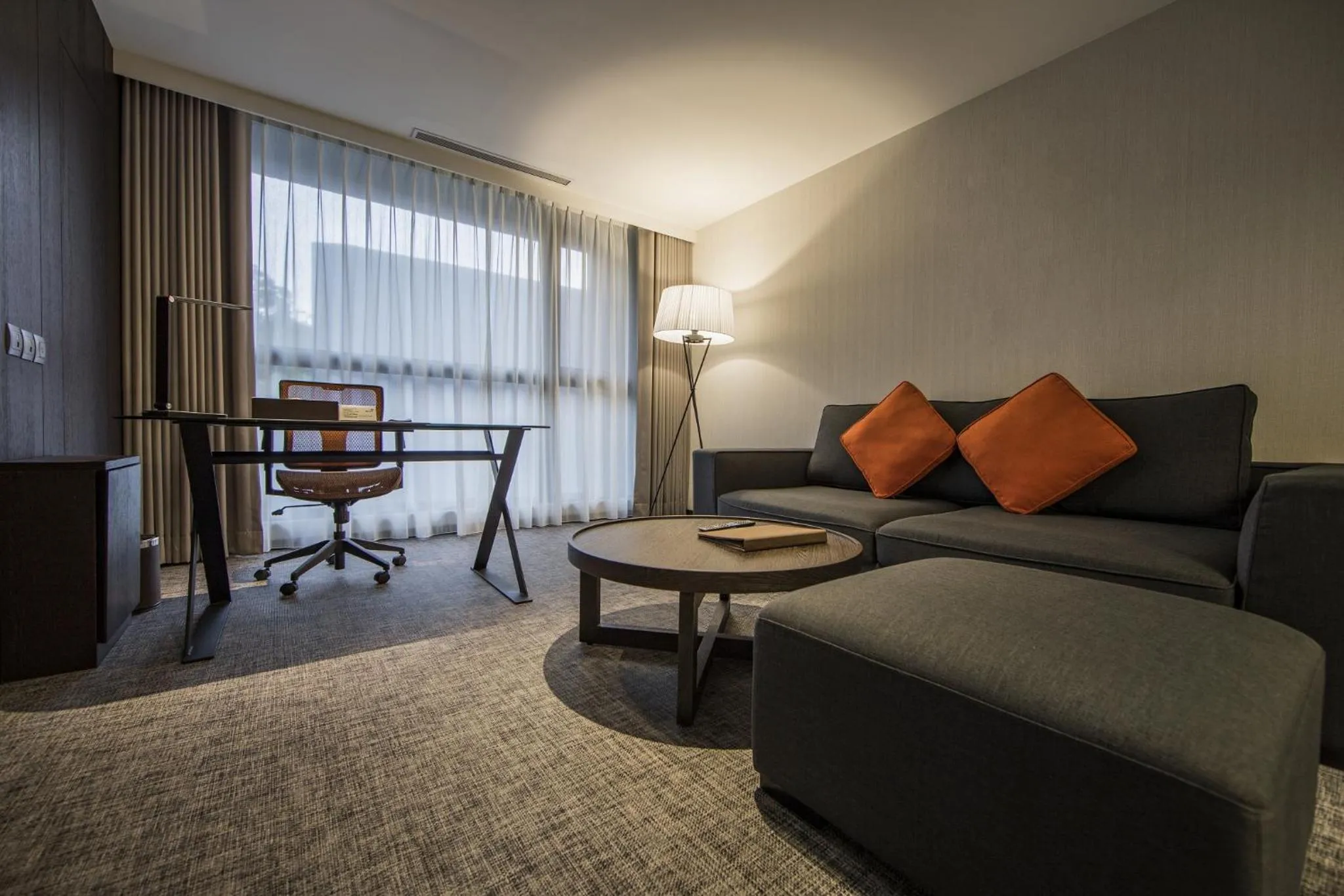 Living room in Platinum Hotel