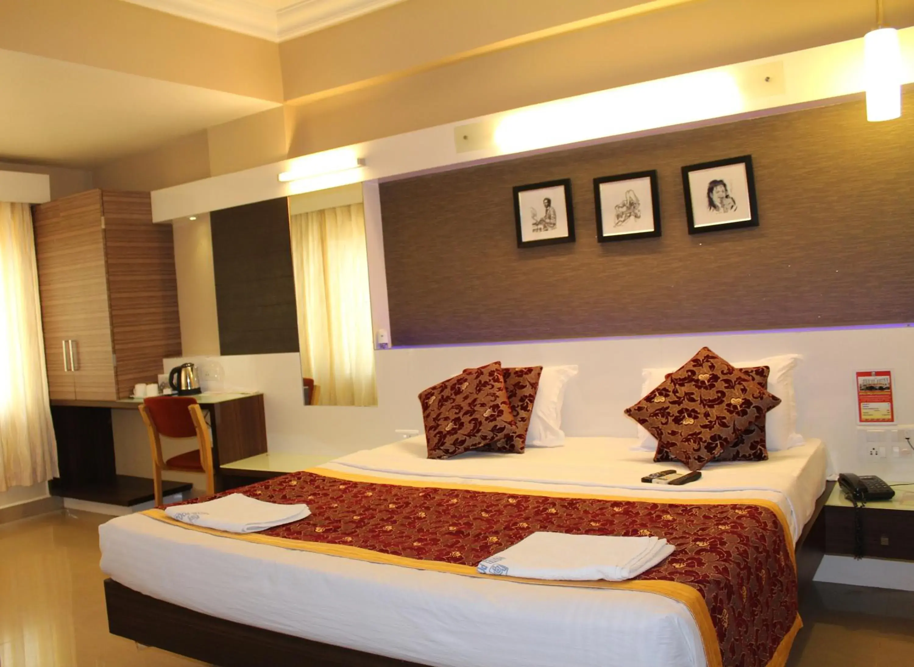 Standard Suite in Hotel Pooja International Standard Suite in Hotel Pooja International