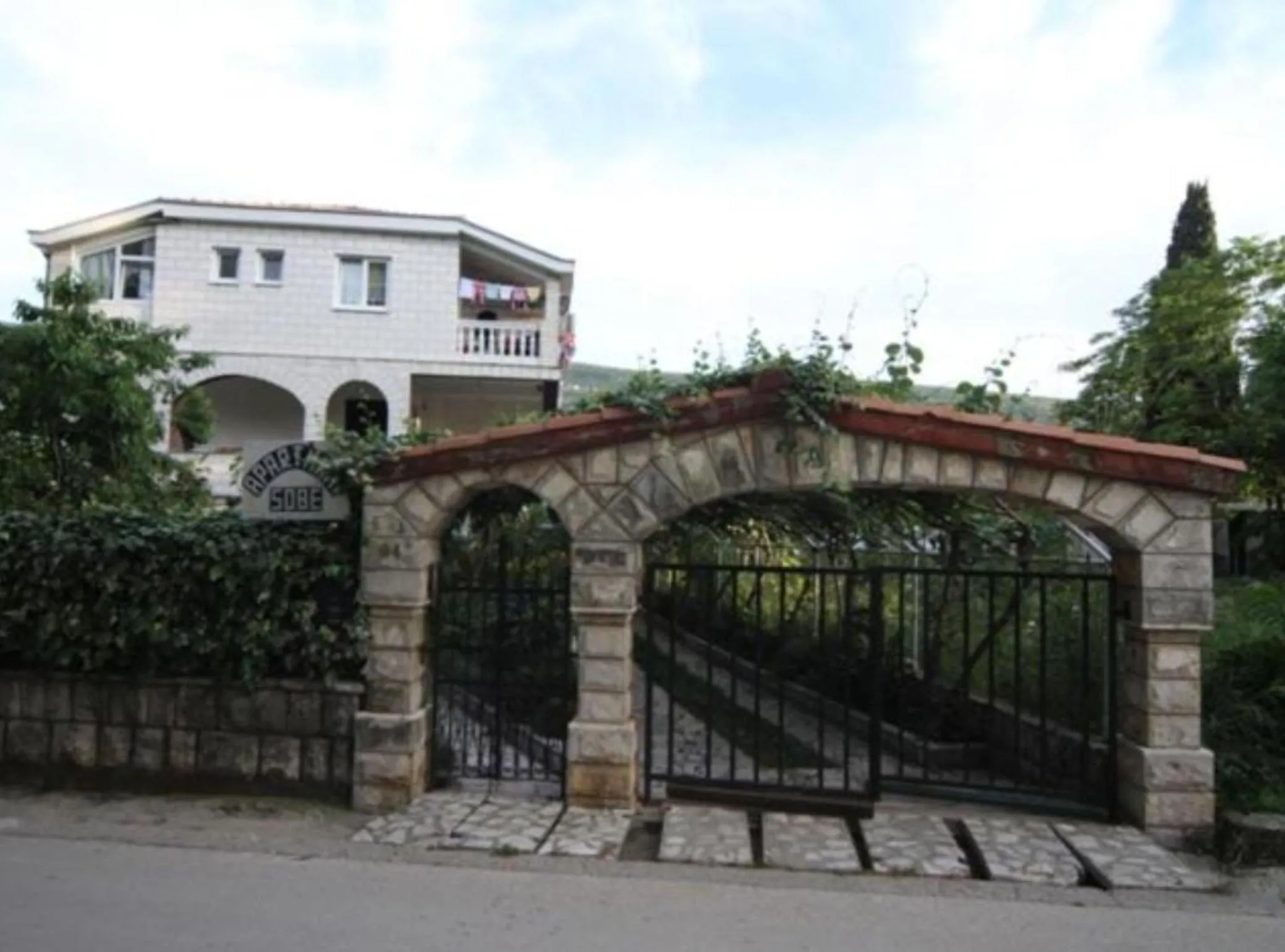 Apartments Roza