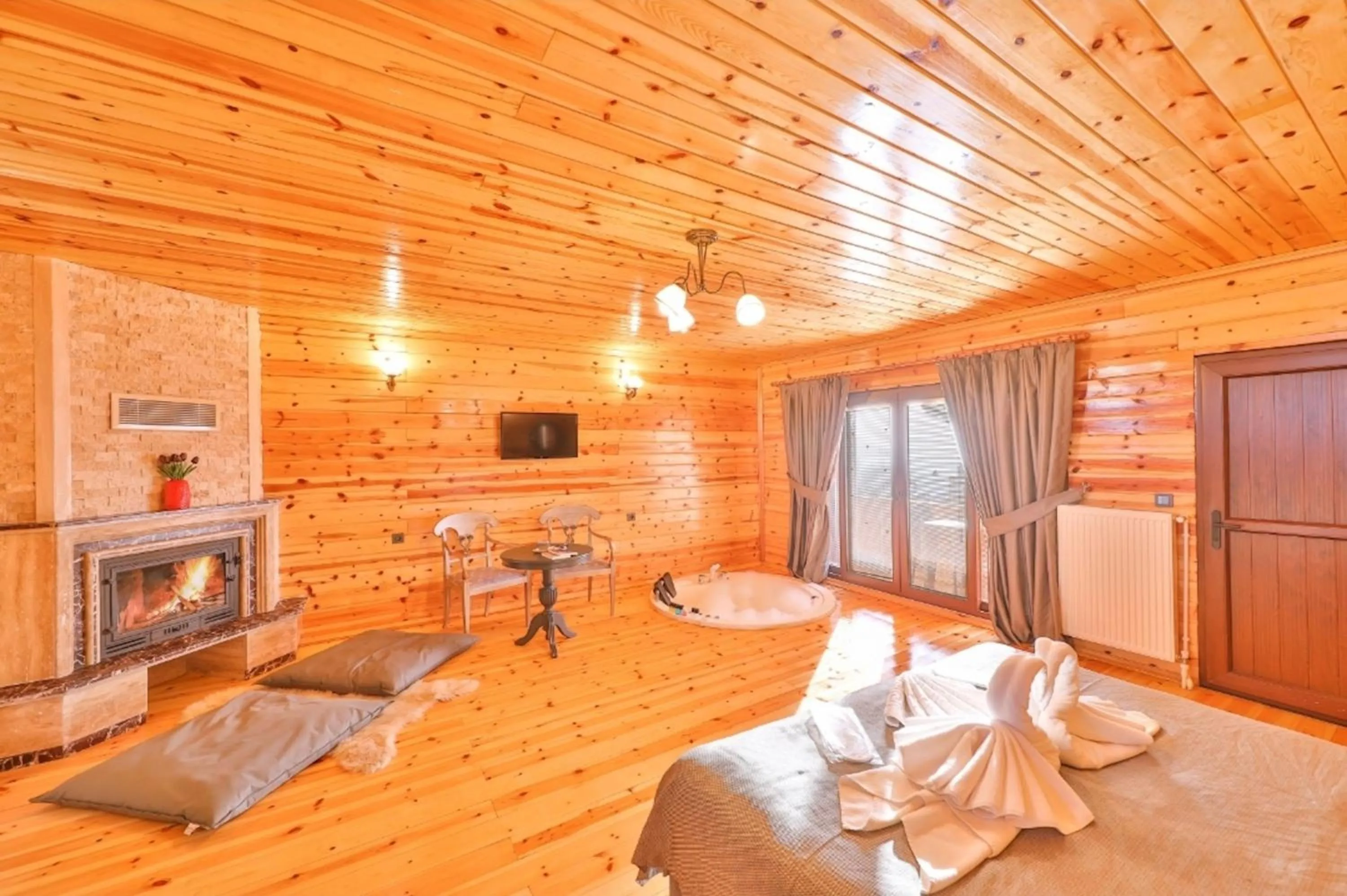 TV and multimedia in Agva Teras Garden Hotel & Bungalow