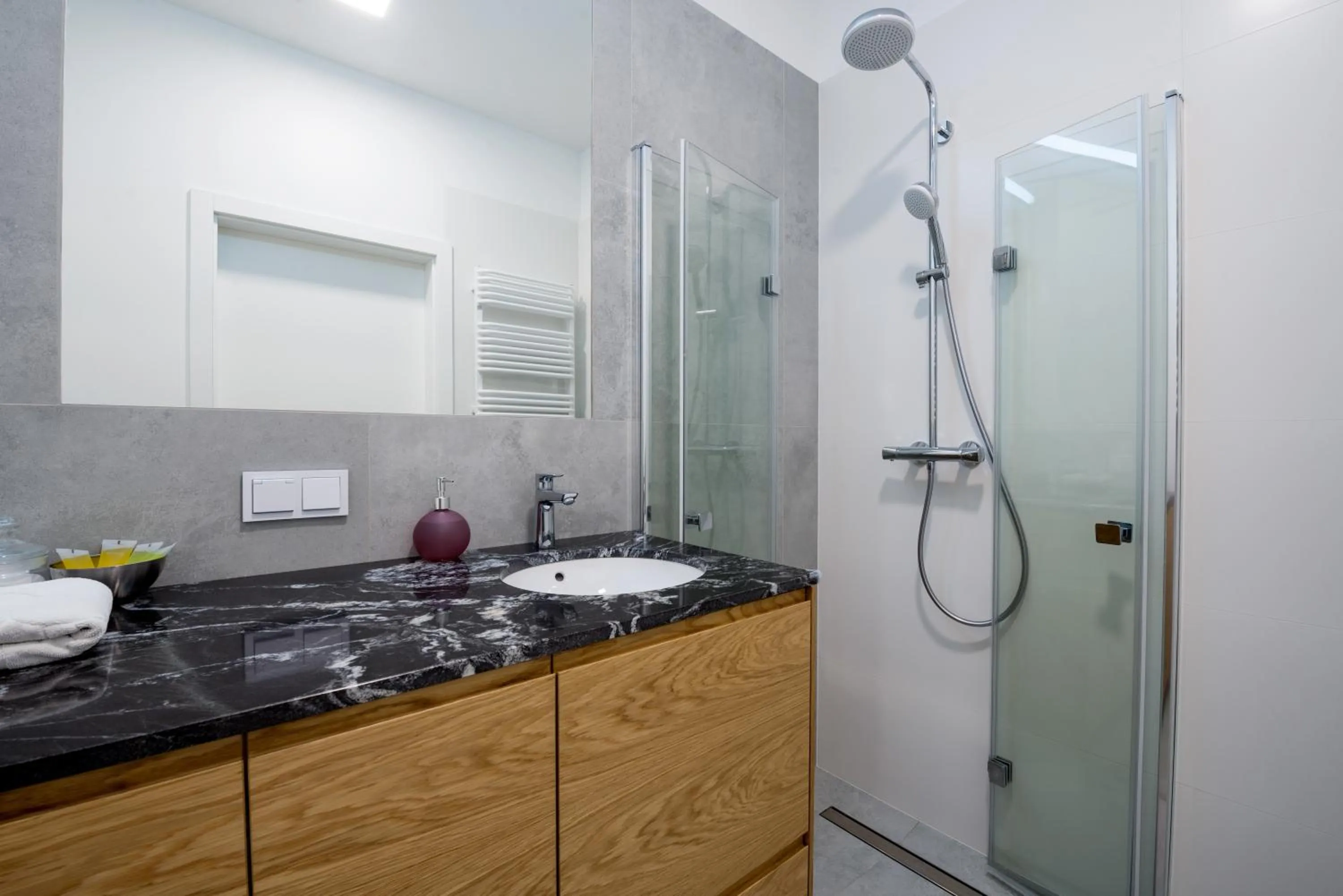 Shower in GO Apartments - ApartHotel