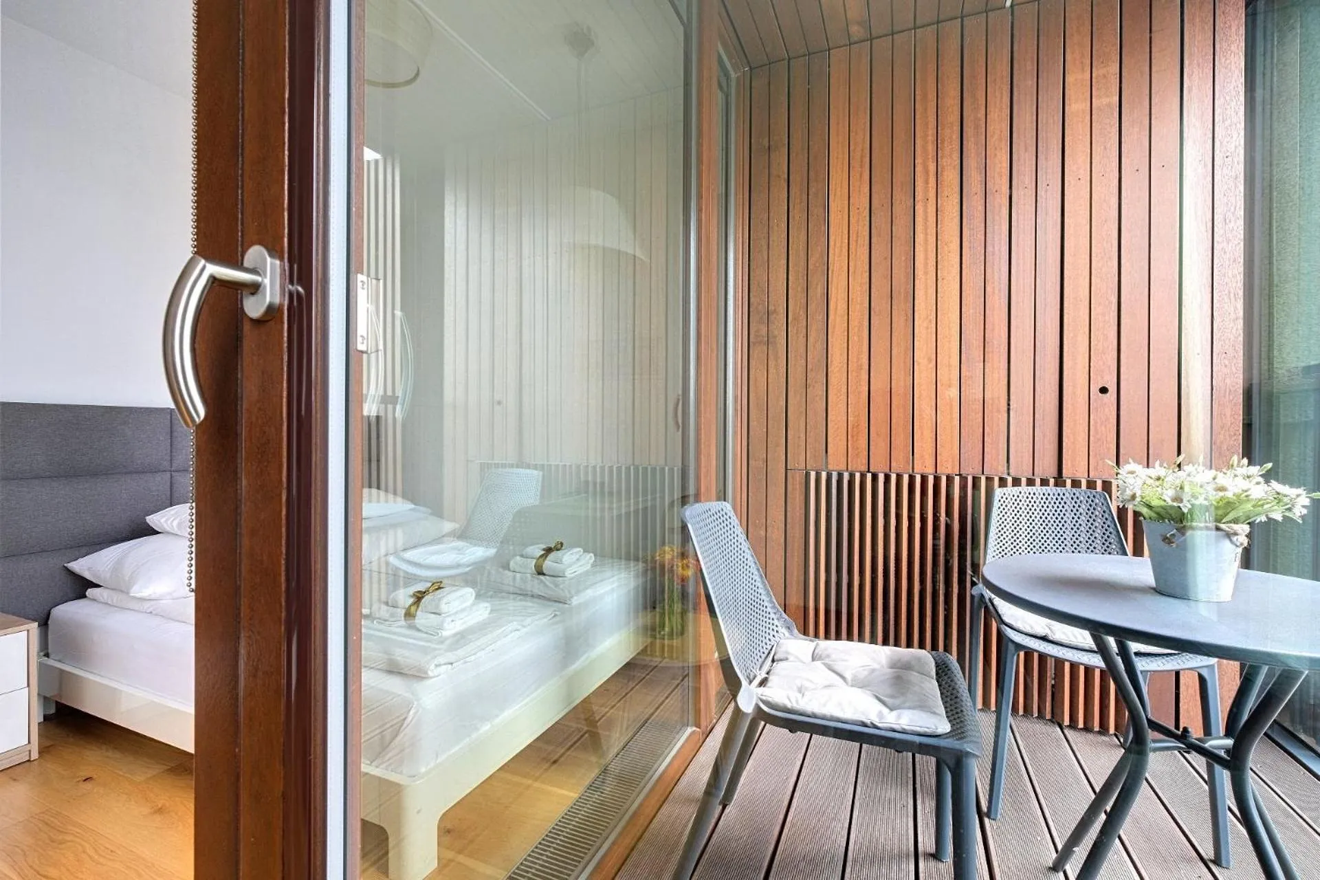 Balcony/Terrace, Bed in GO Apartments - ApartHotel