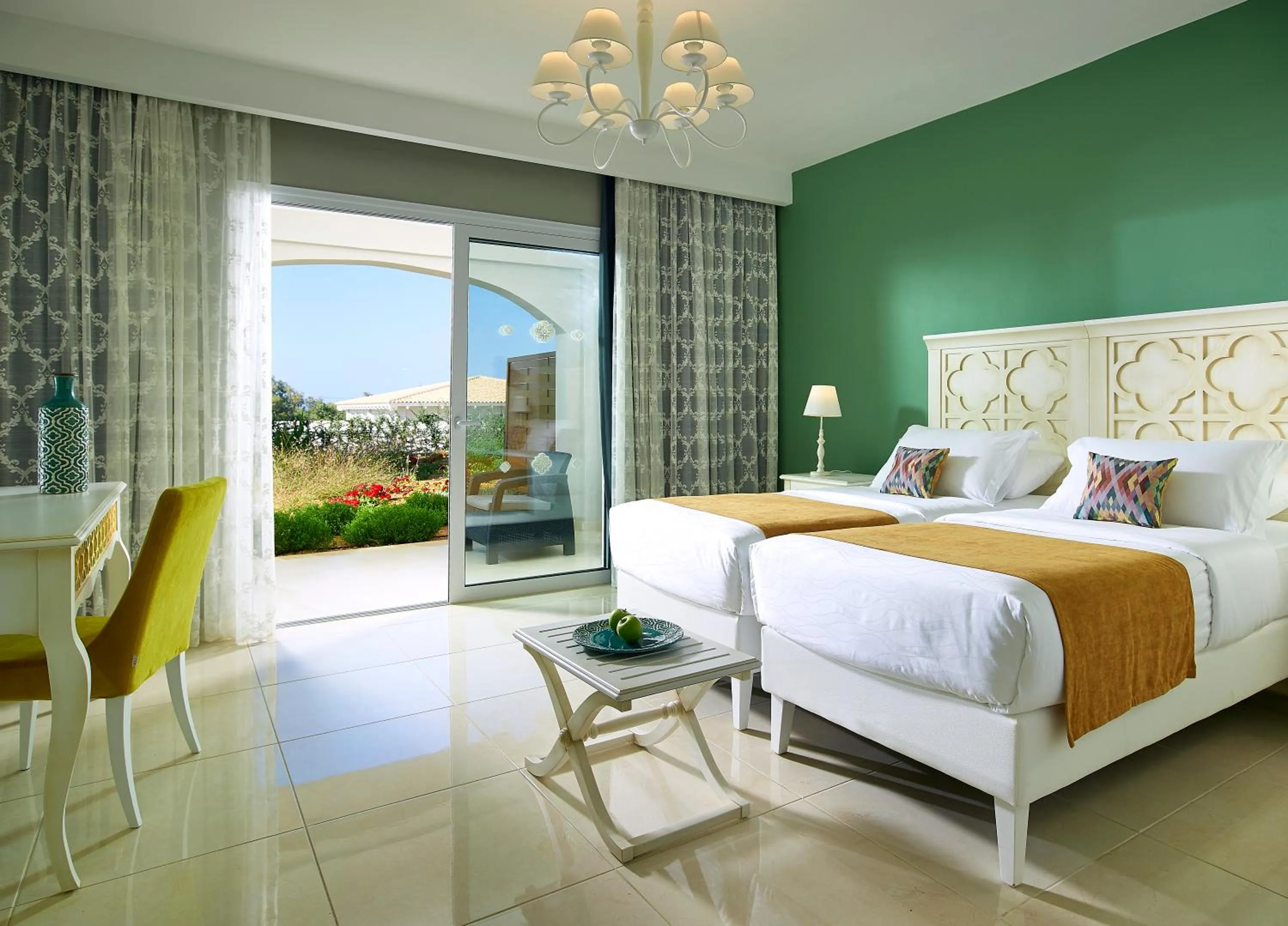 Balcony/Terrace, Bed in Anemos Luxury Grand Resort