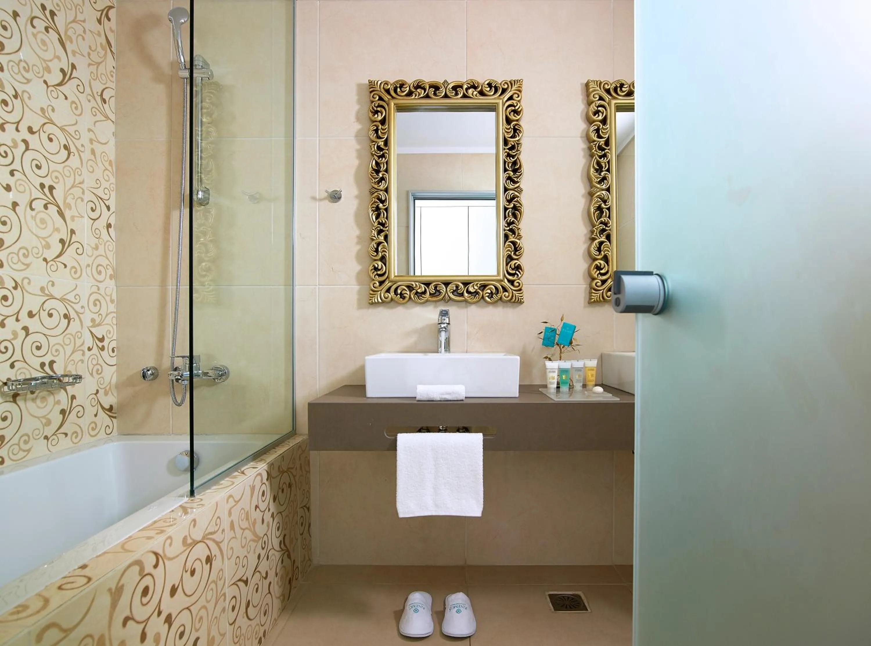 Bathroom in Anemos Luxury Grand Resort