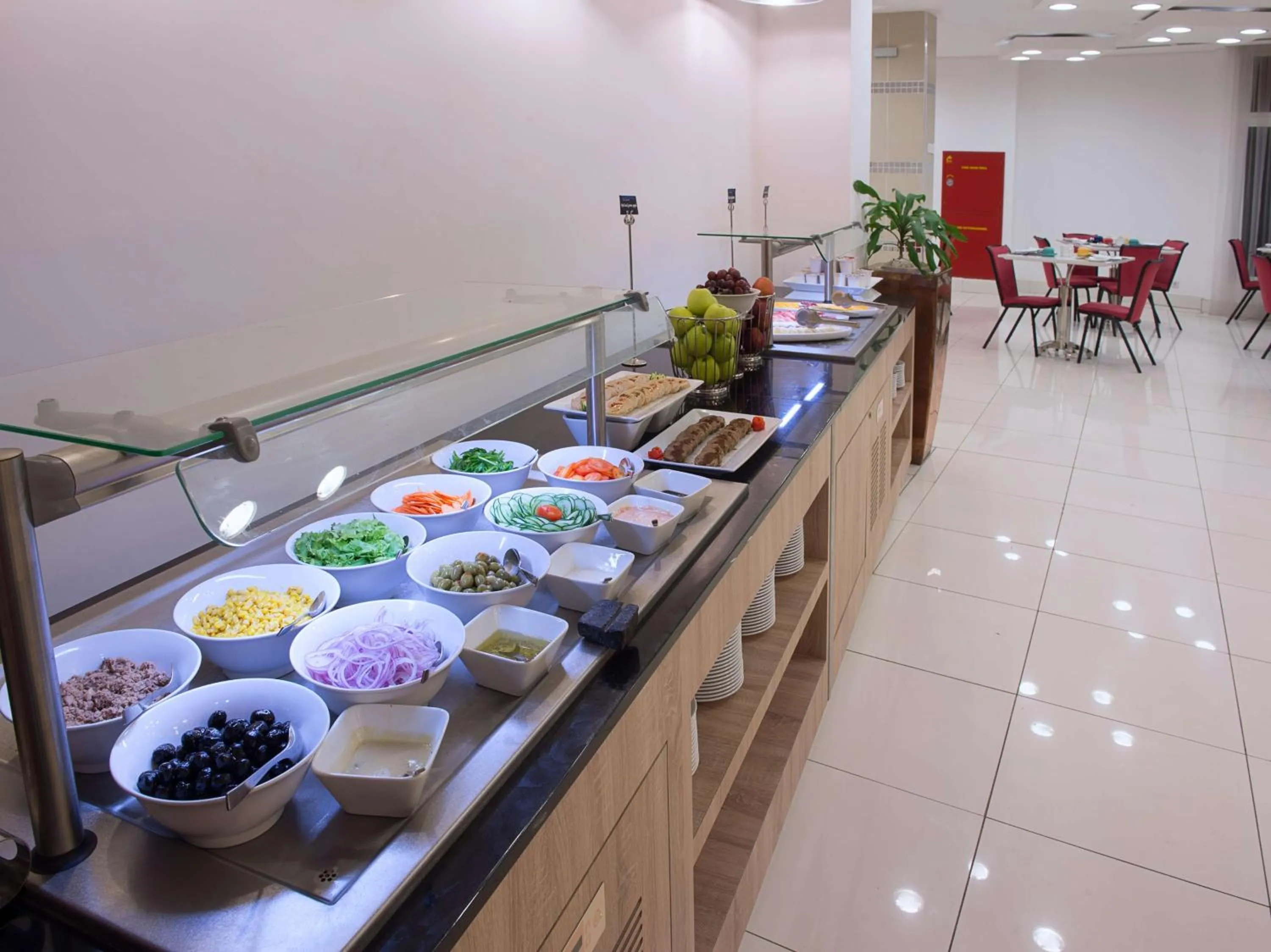 Restaurant/places to eat in Park Inn by Radisson Abeokuta