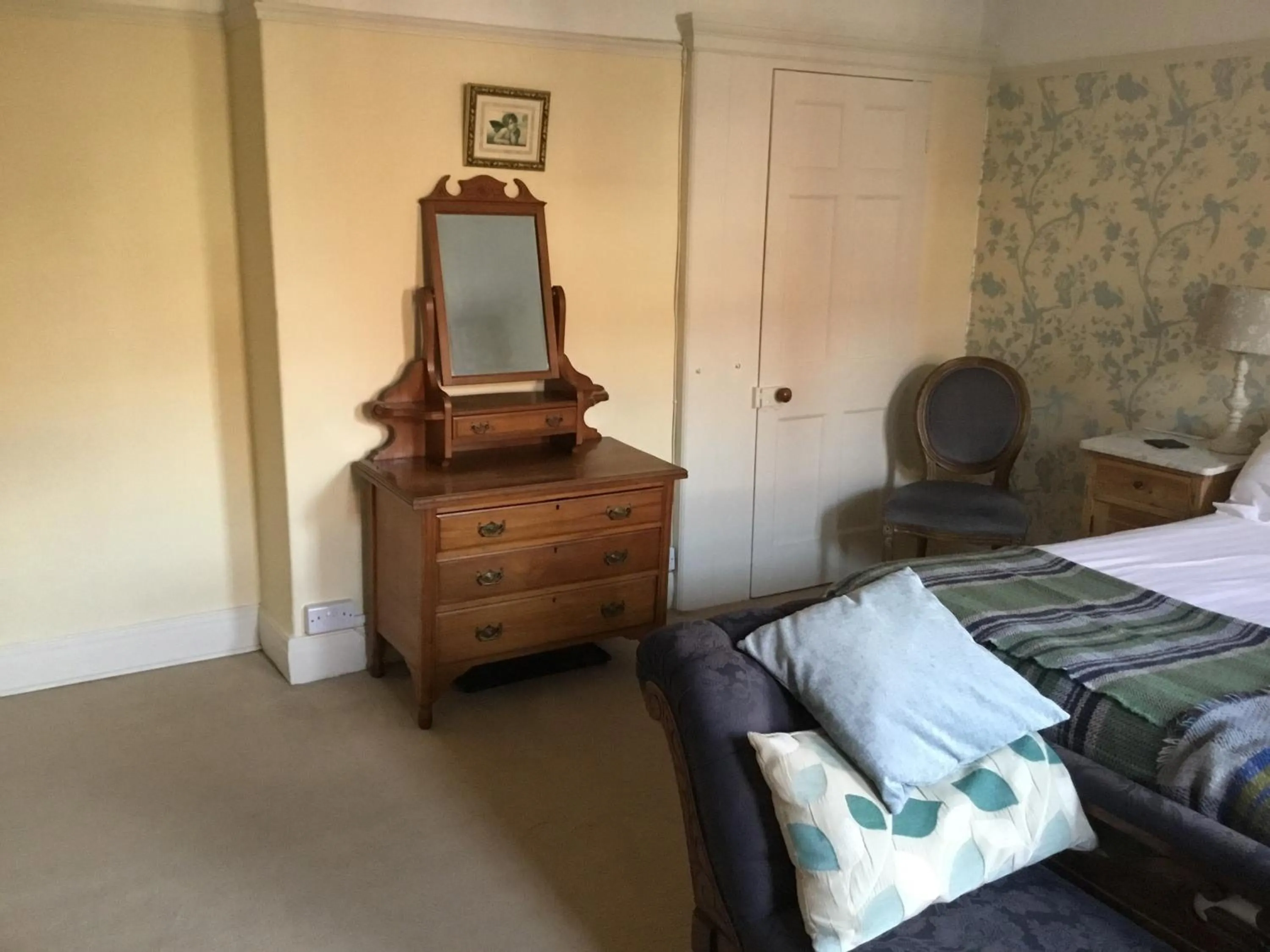 Lee-Side B&B