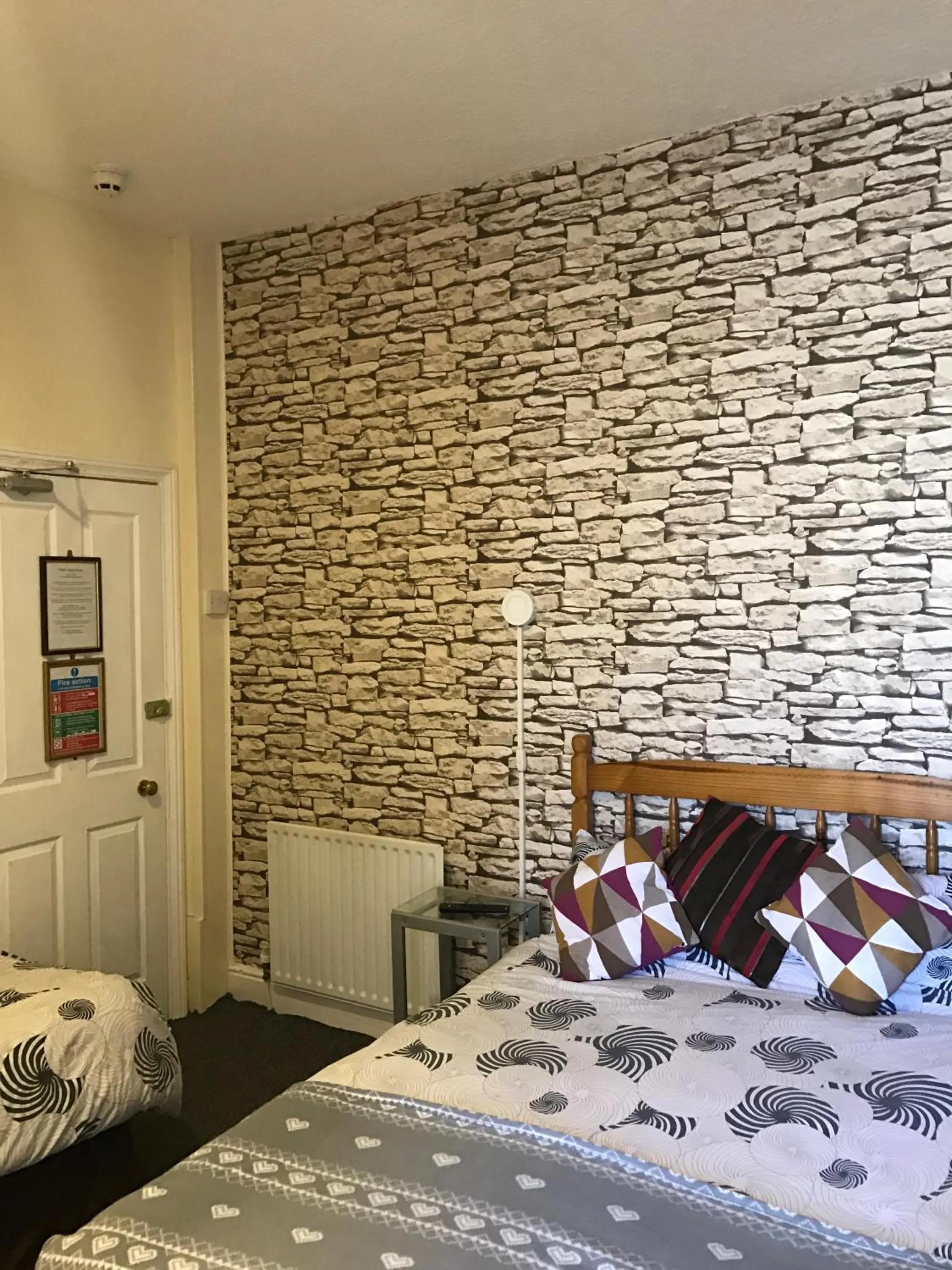 Photo of the whole room in Oasis