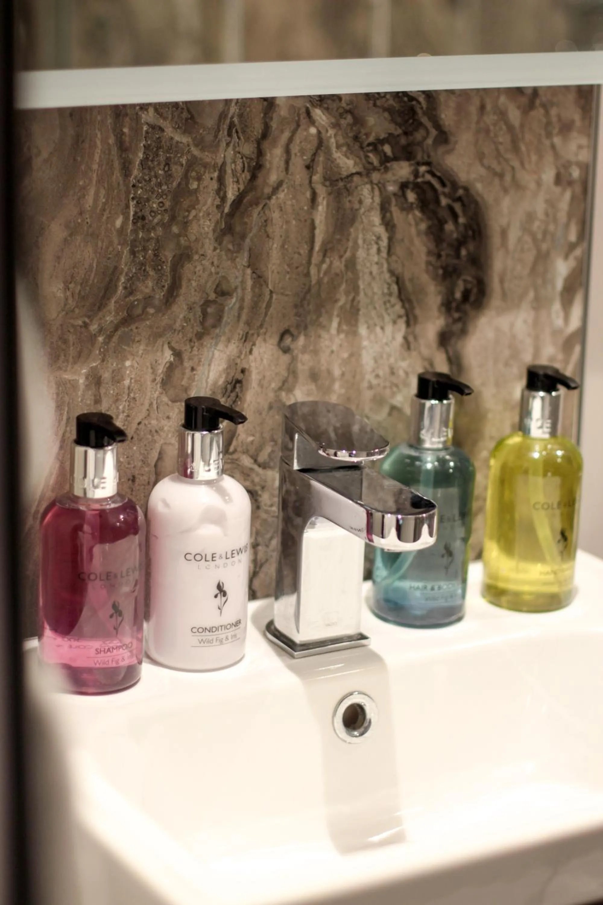 Bathroom in The Five Dials Inn