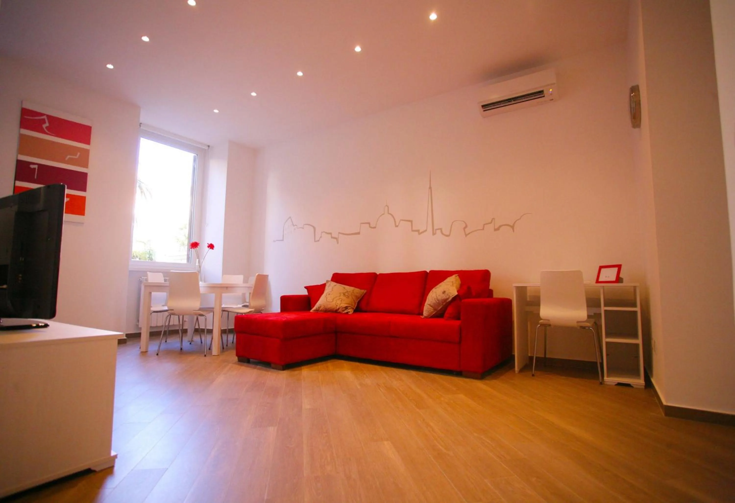 Red Flat In Rome