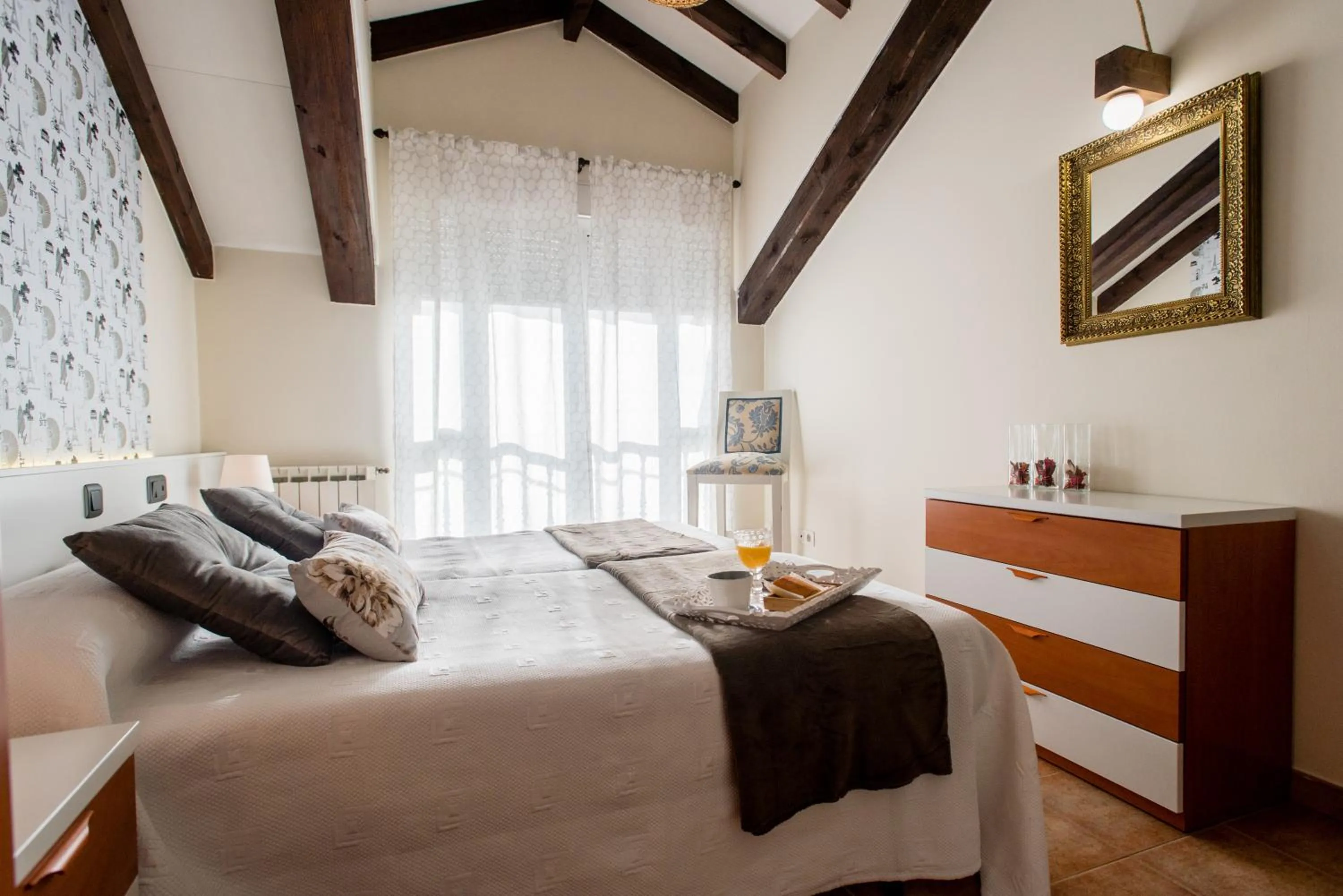 Bedroom, Bed in Apartamentos River Santander