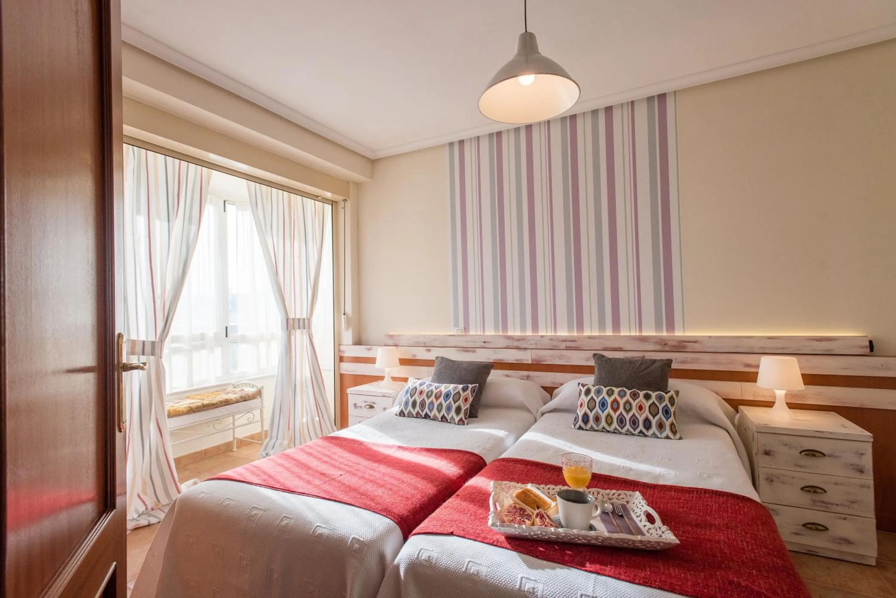 Day, Bed in Apartamentos River Santander